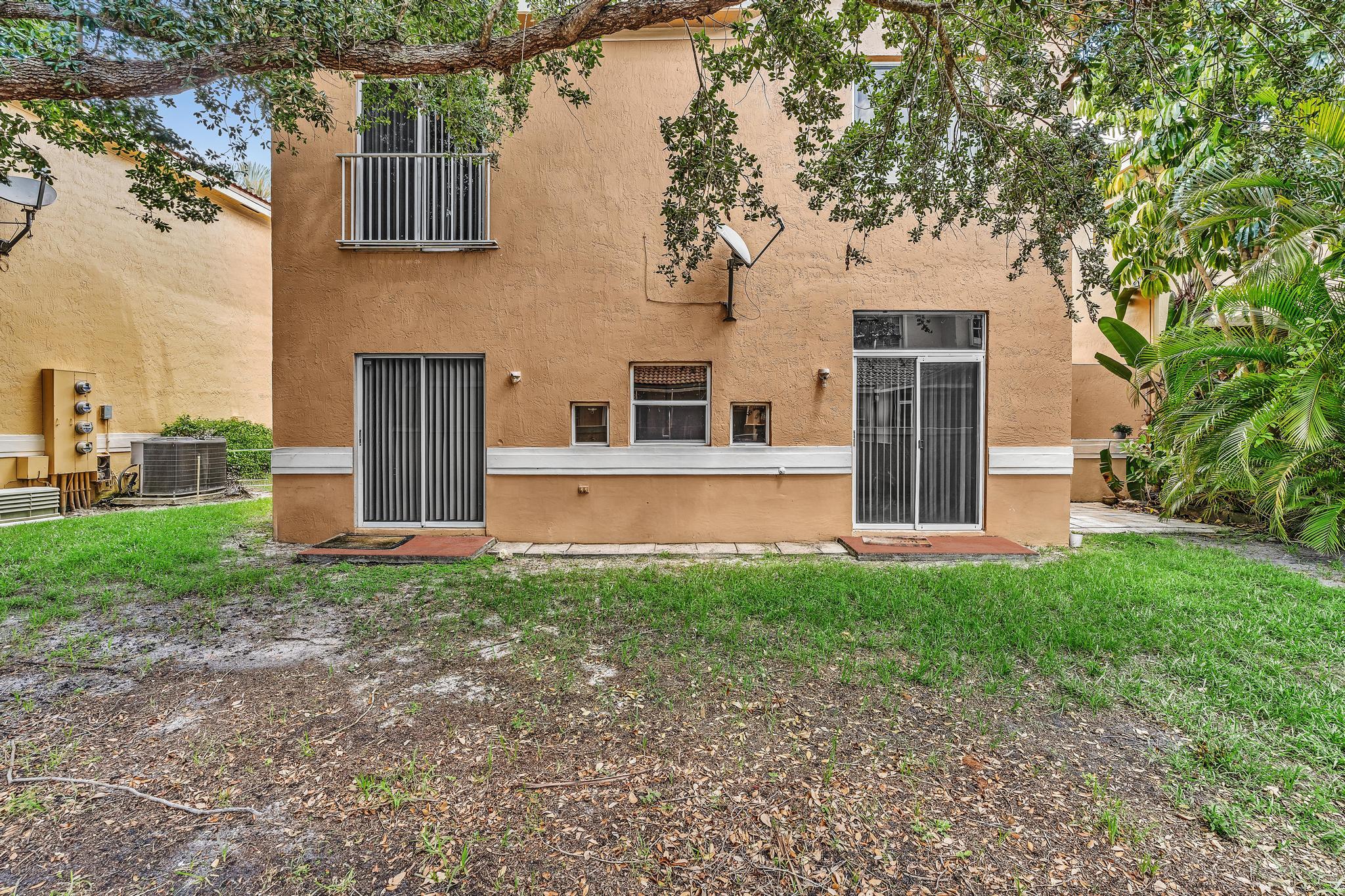 11379 Lakeview Drive