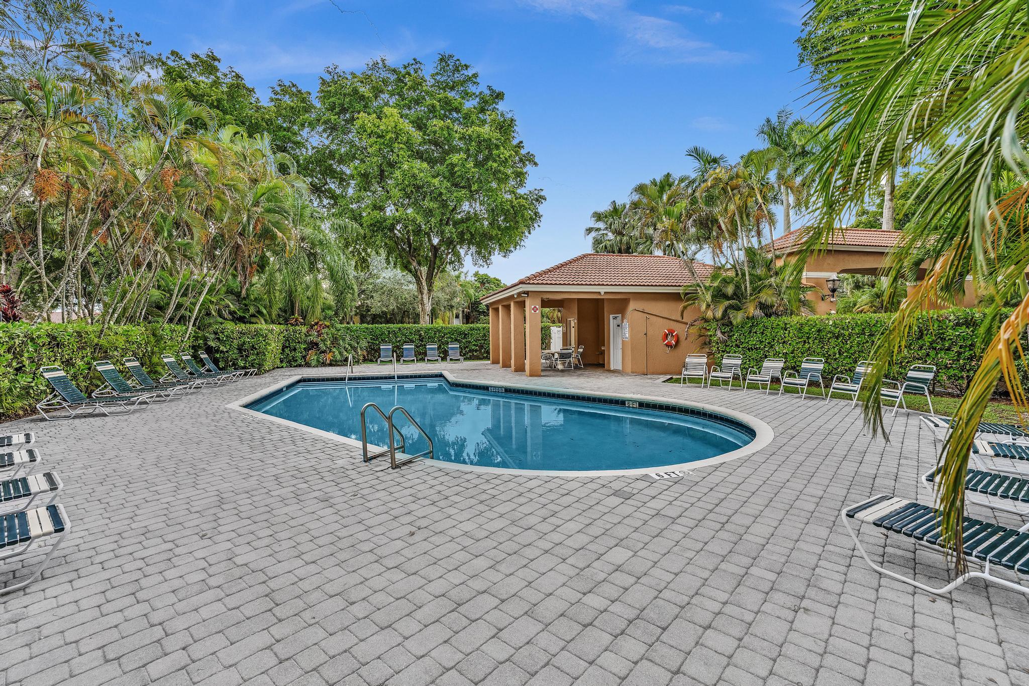 11379 Lakeview Drive