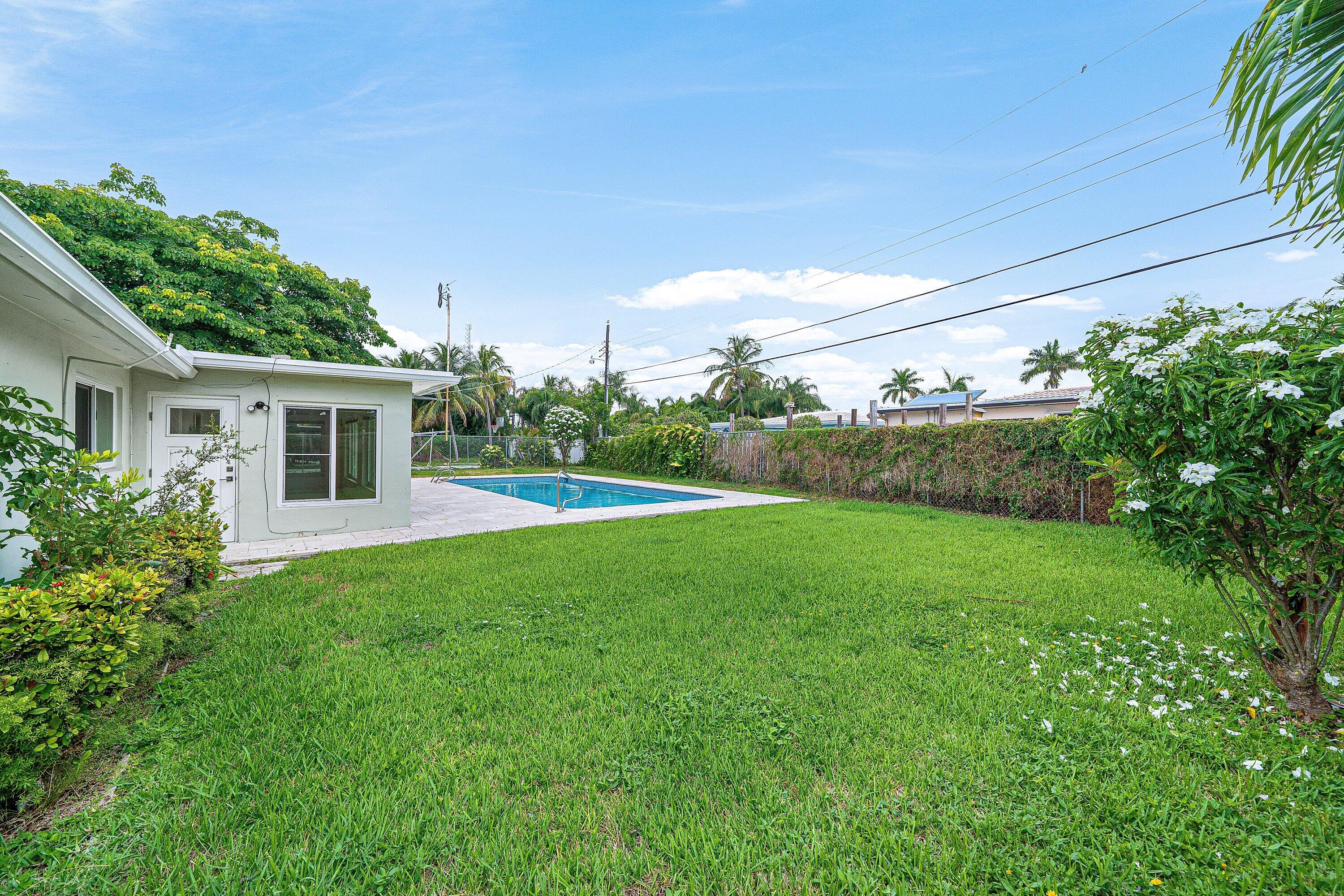 311 NE 23RD Way