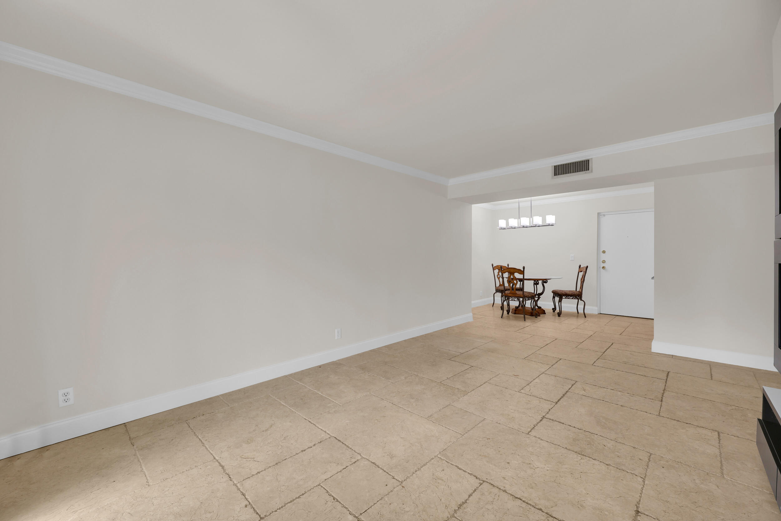 490 NW 20TH Street 1140