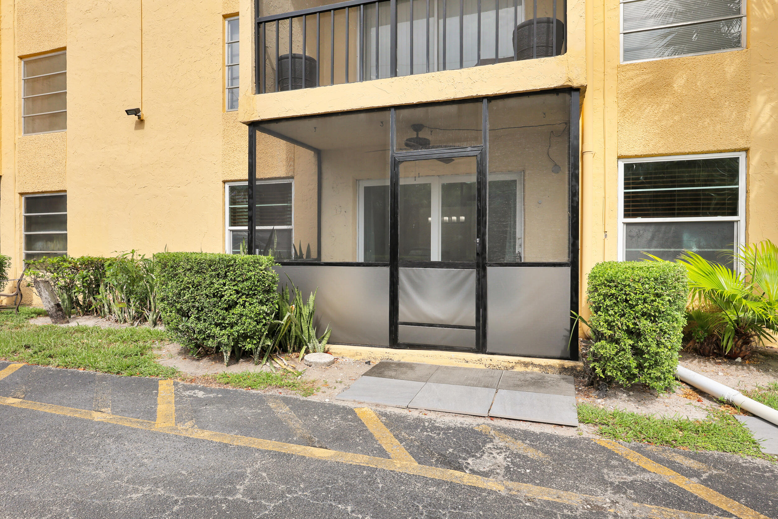 490 NW 20TH Street 1140