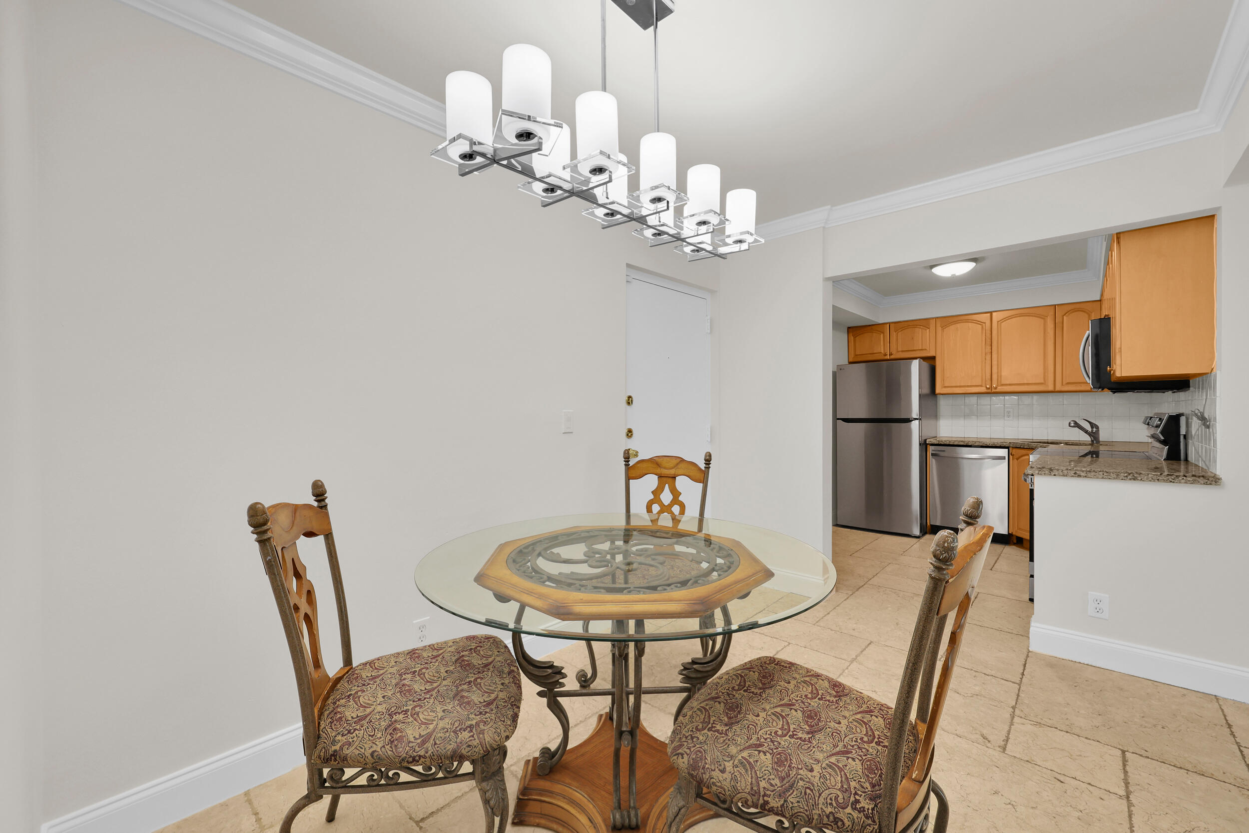 490 NW 20TH Street 1140