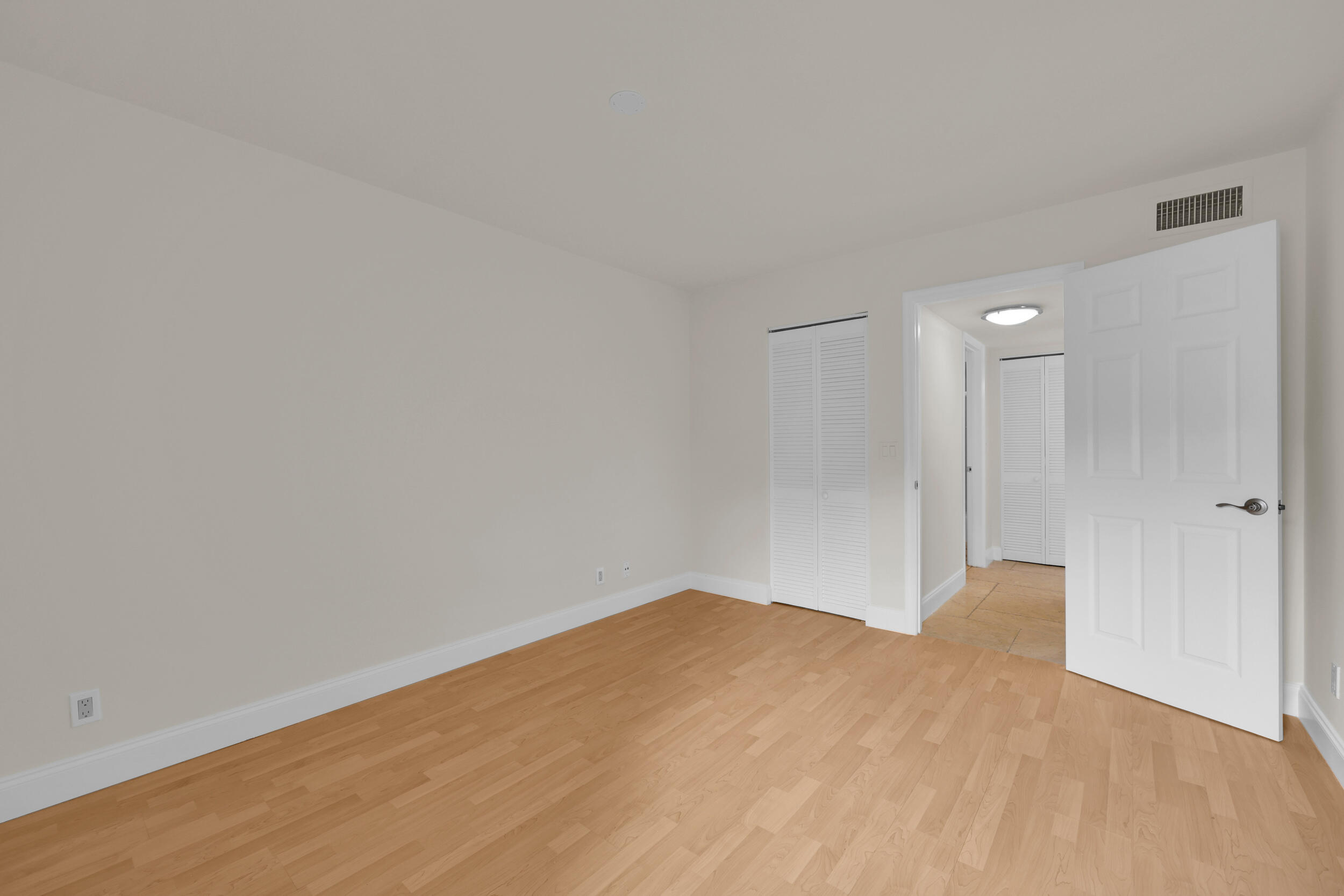 490 NW 20TH Street 1140