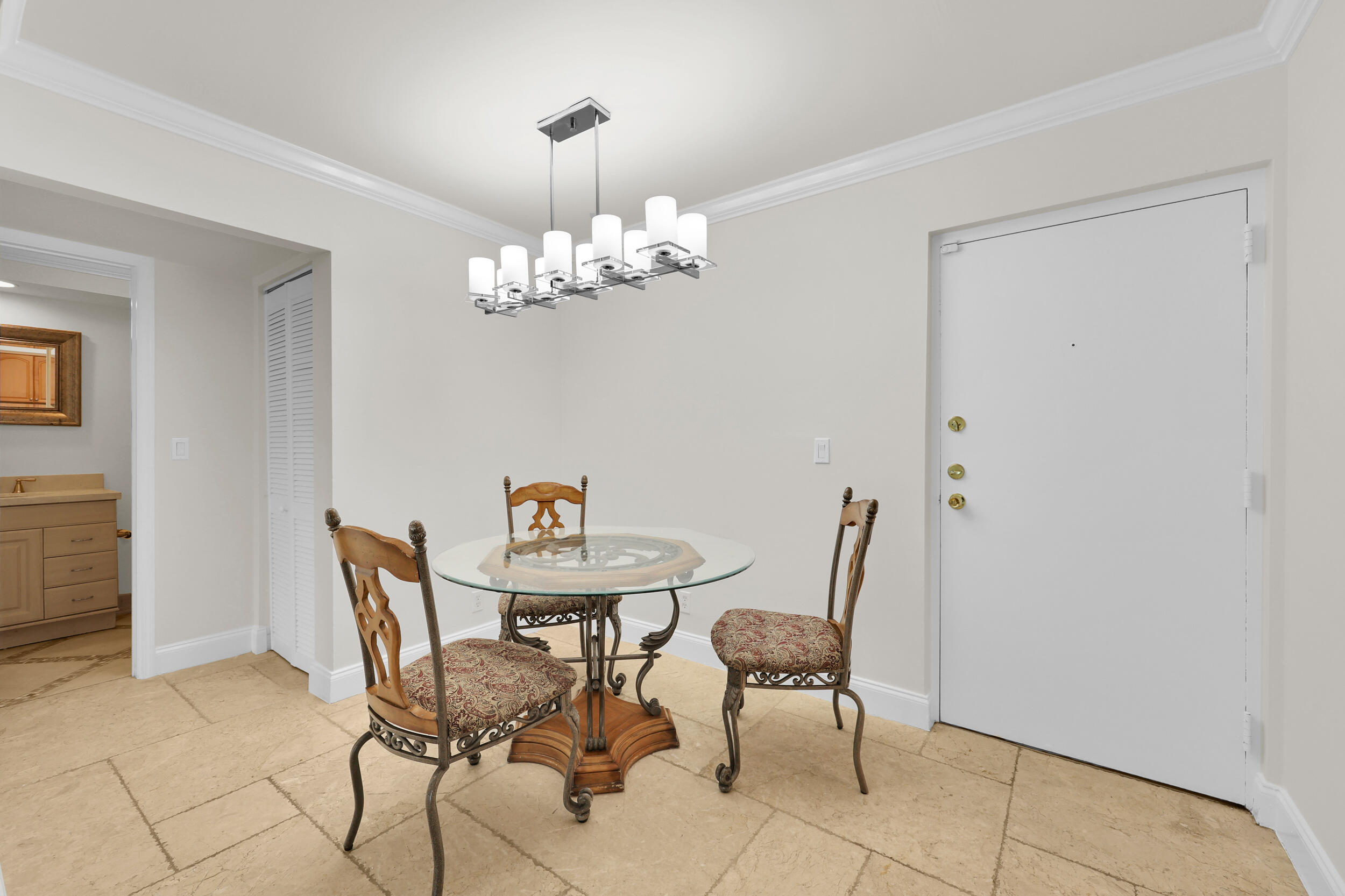 490 NW 20TH Street 1140