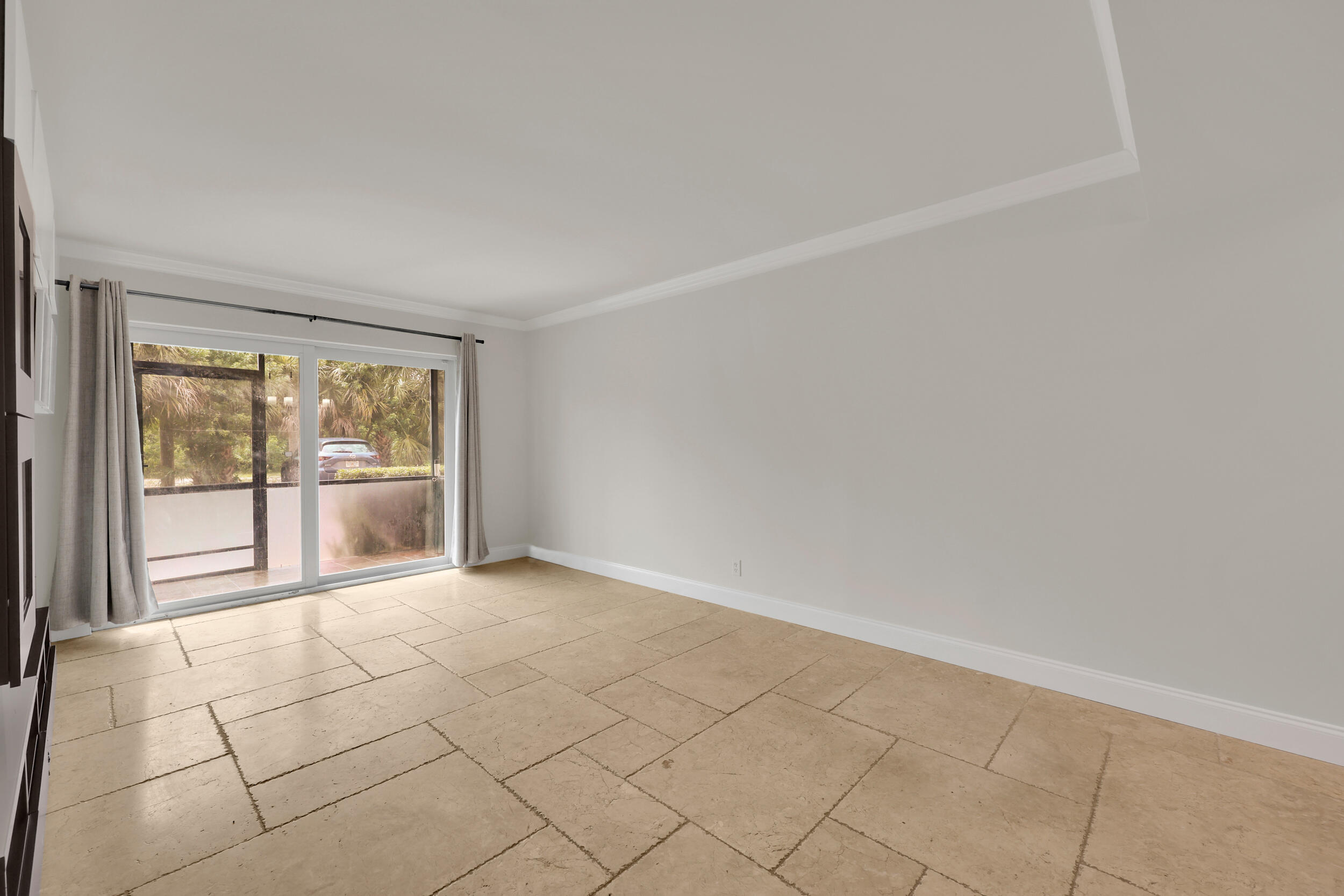 490 NW 20TH Street 1140