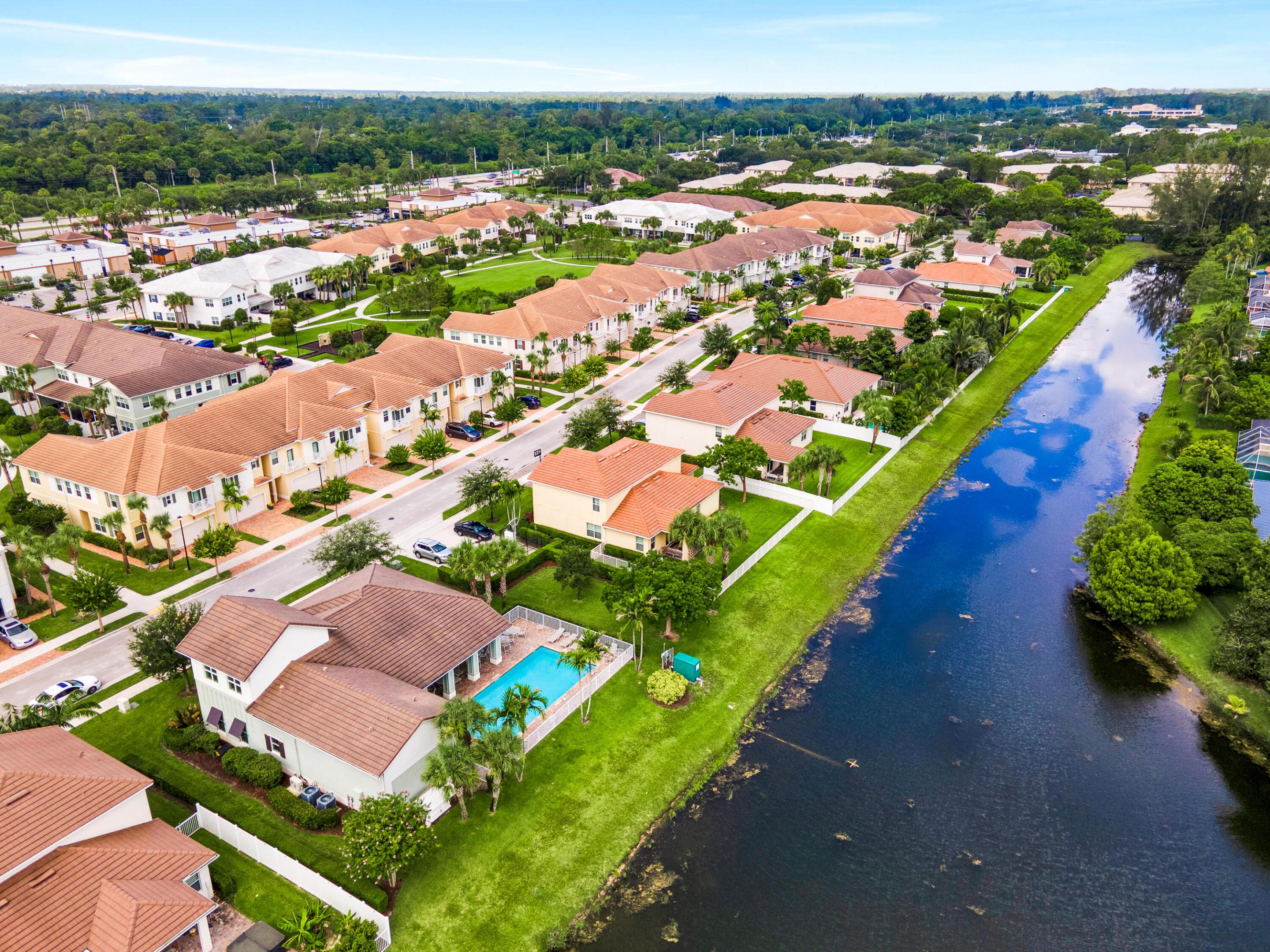 50 PALM Lane