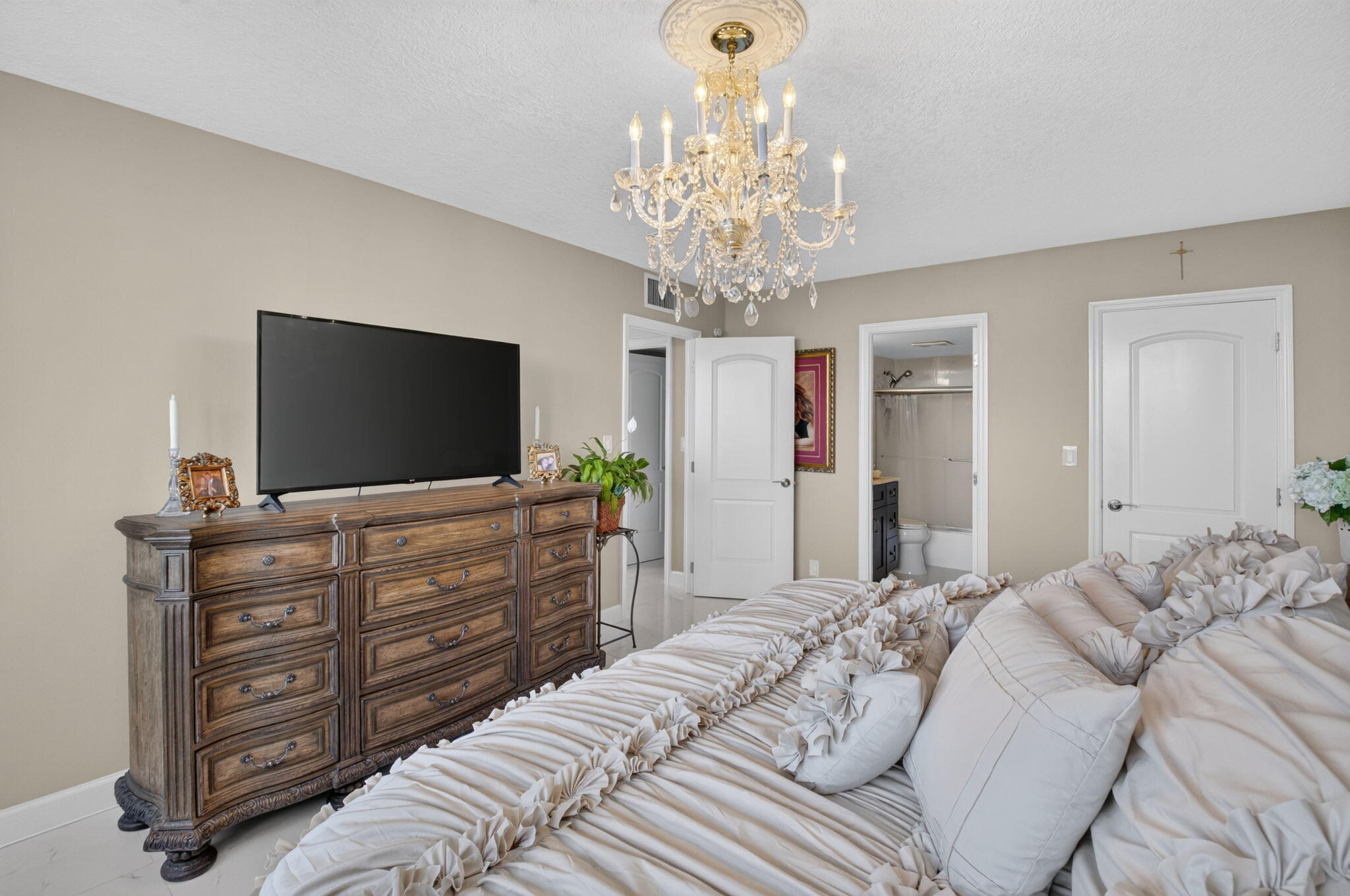 2121 N Ocean Boulevard 1008