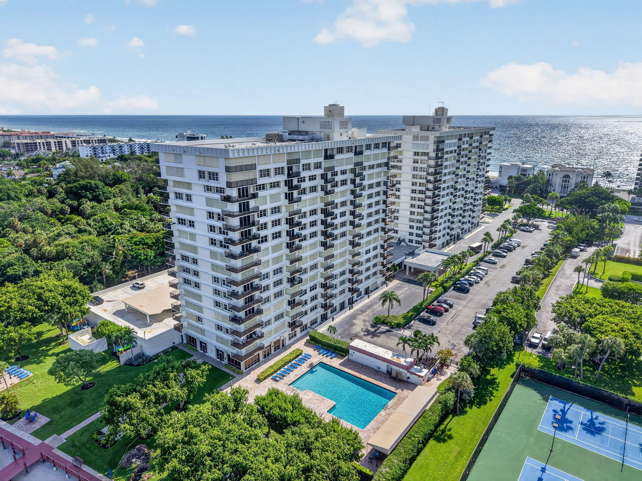 2121 N Ocean Boulevard 1008