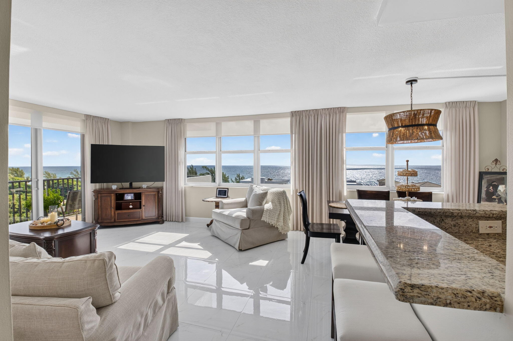 2121 N Ocean Boulevard 1008