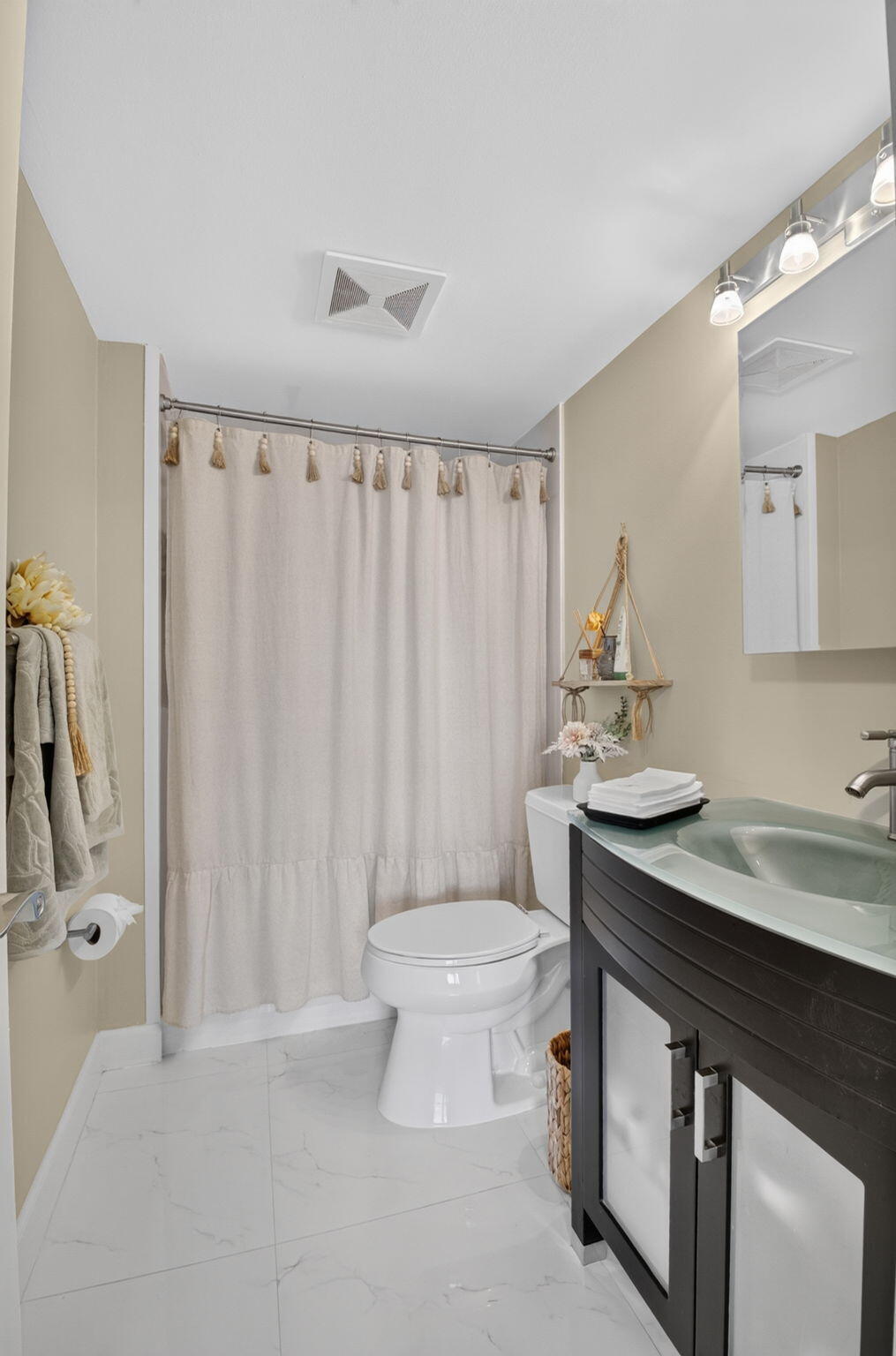 2121 N Ocean Boulevard 1008