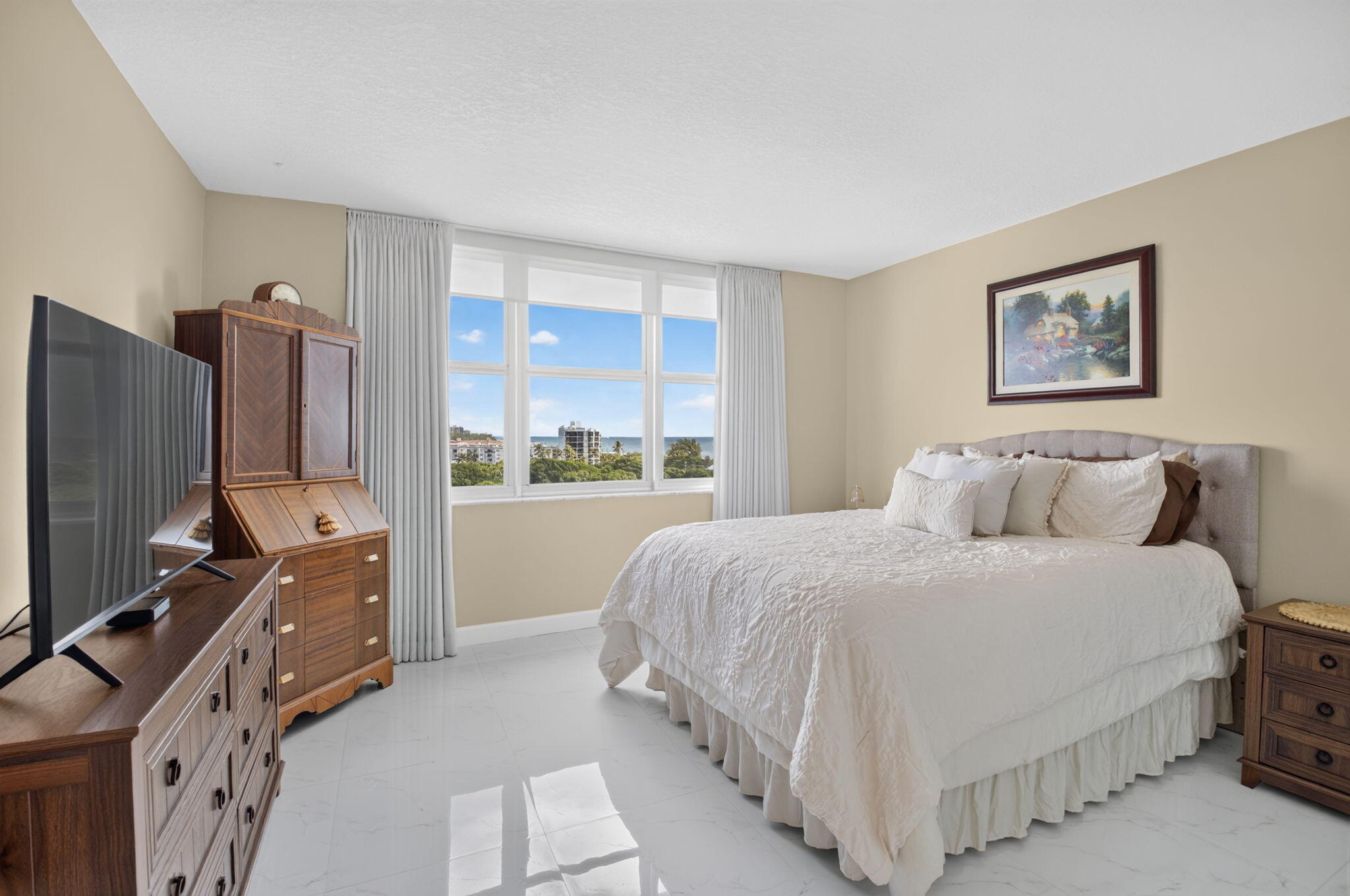 2121 N Ocean Boulevard 1008