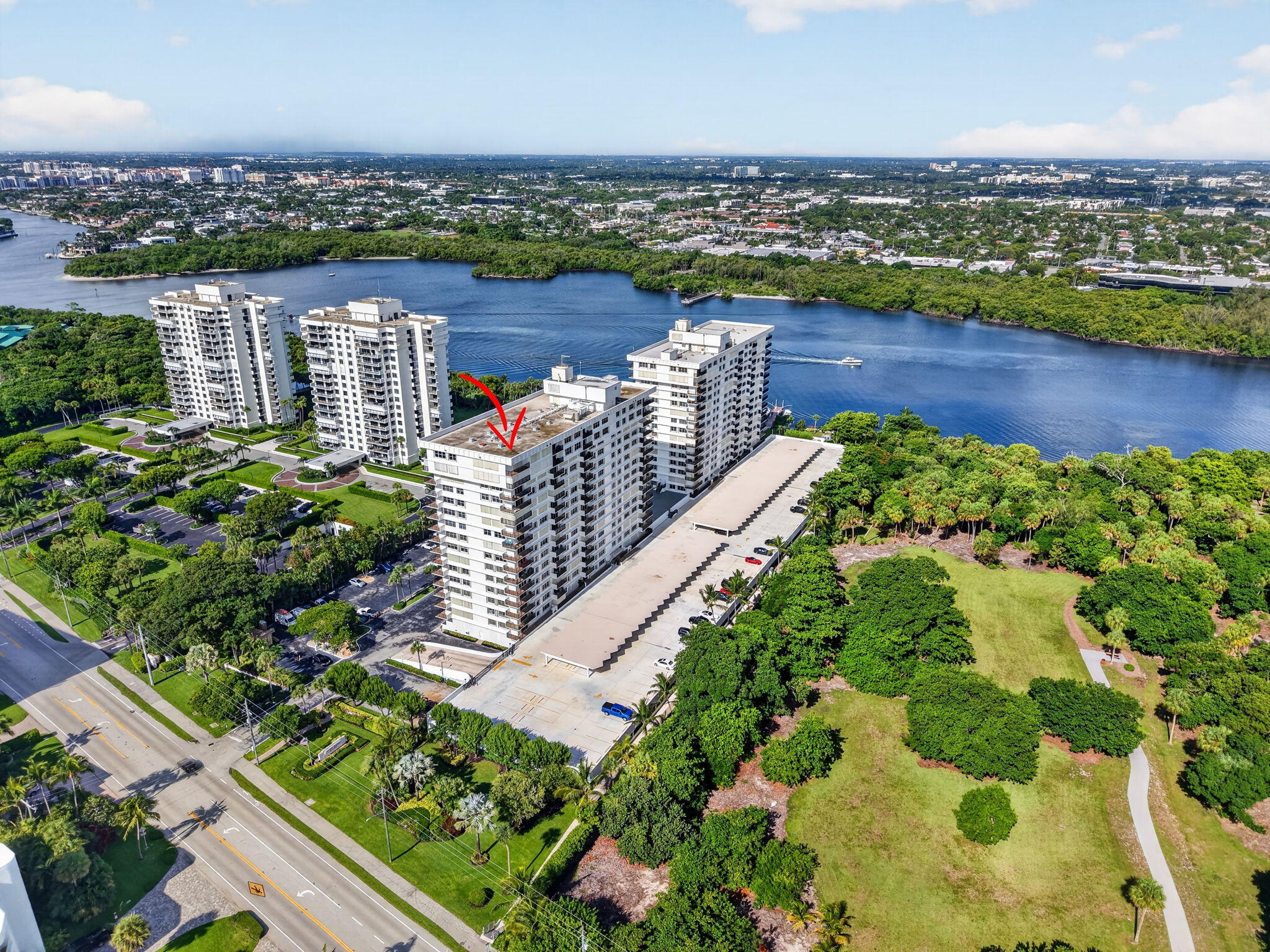 2121 N Ocean Boulevard 1008