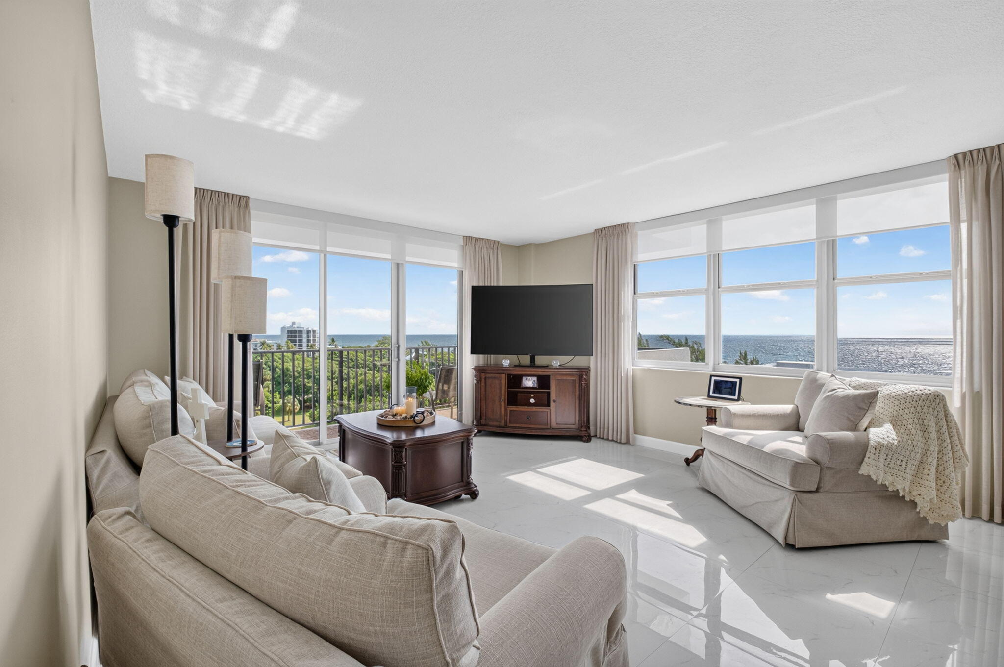 2121 N Ocean Boulevard 1008