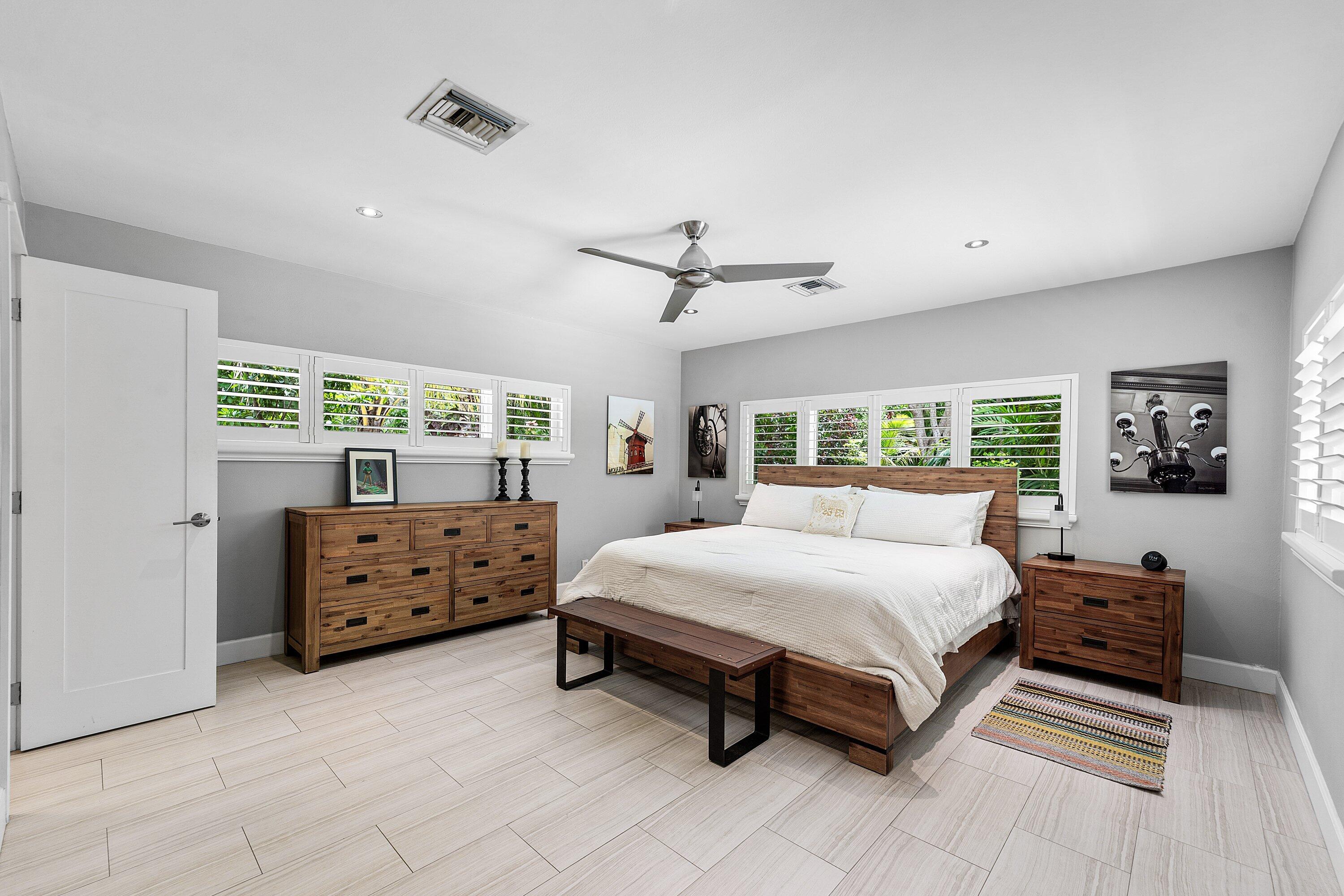 2130 SW 27TH Terrace