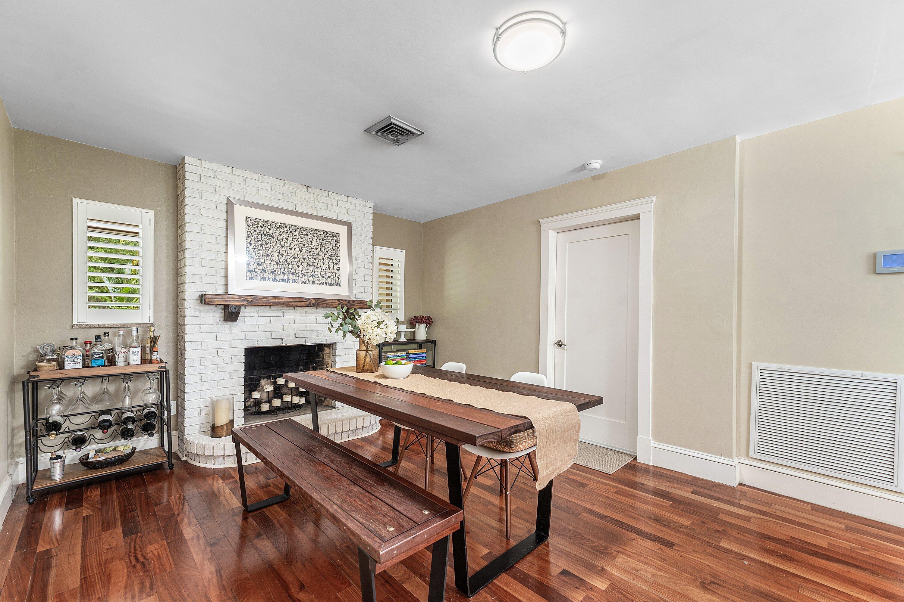2130 SW 27TH Terrace