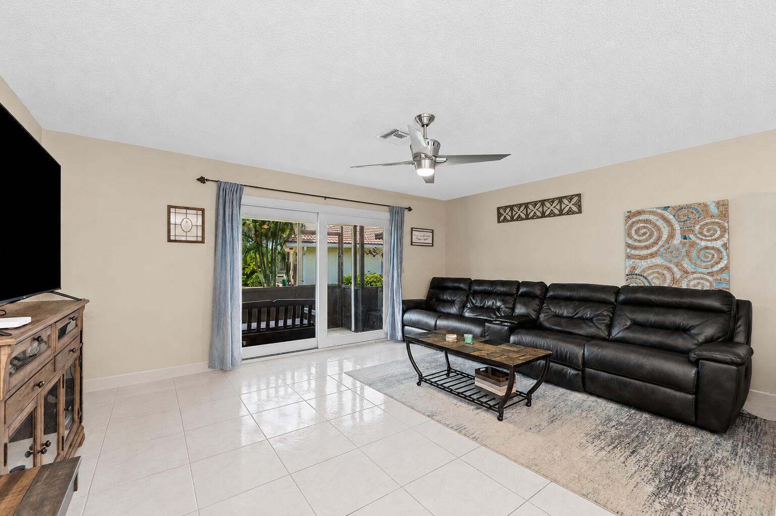 6351 Walk Circle