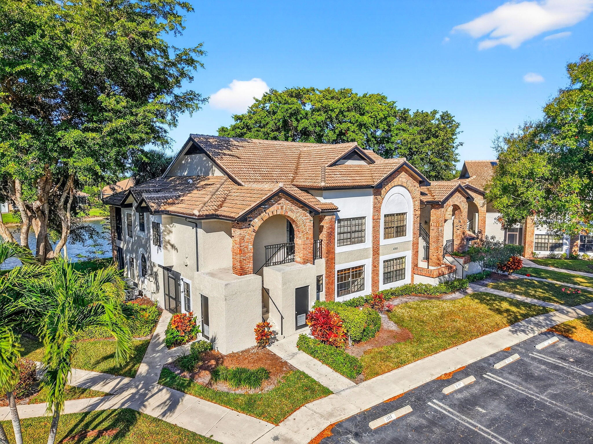 8065 ABERDEEN Drive 101