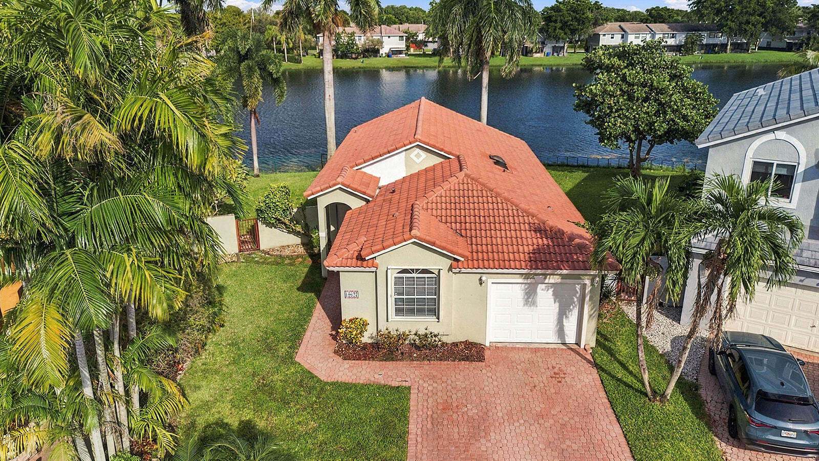 10627 NW 7TH Street