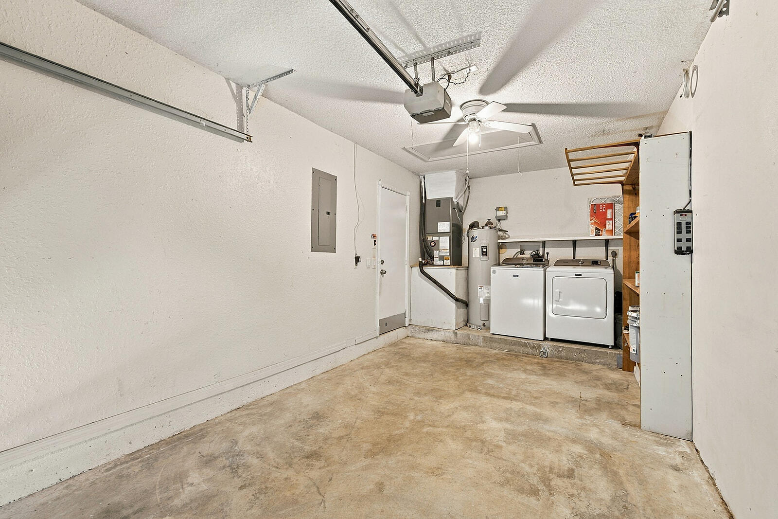 10627 NW 7TH Street