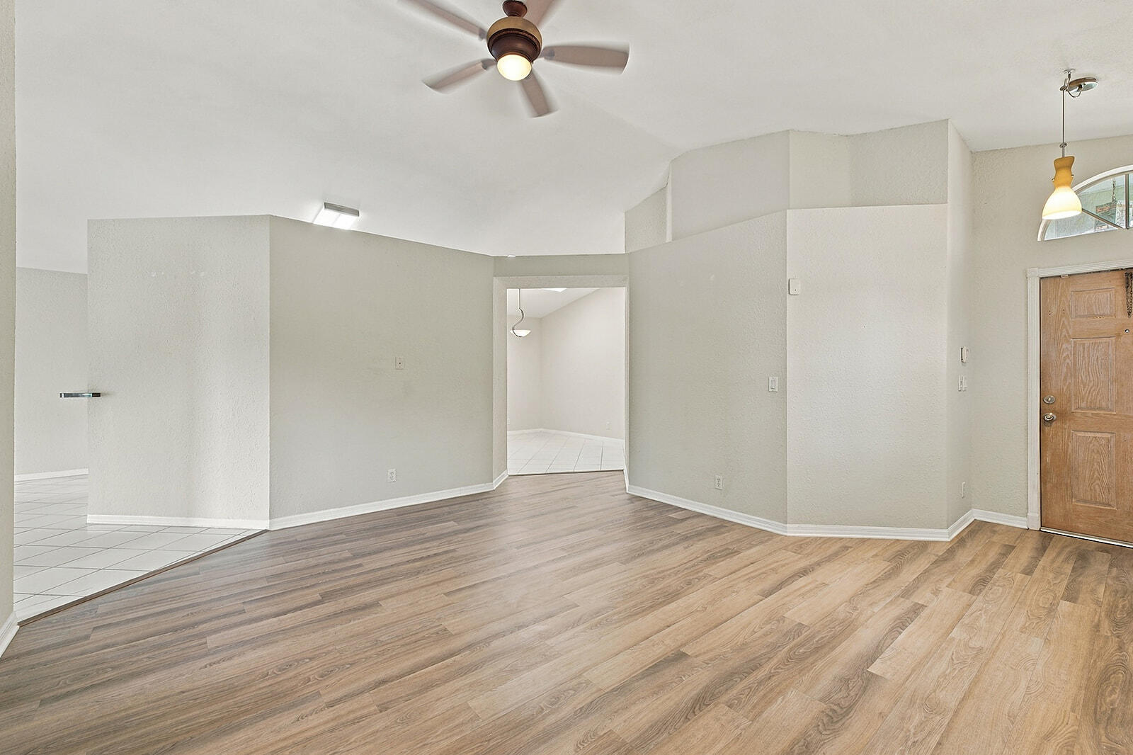 10627 NW 7TH Street
