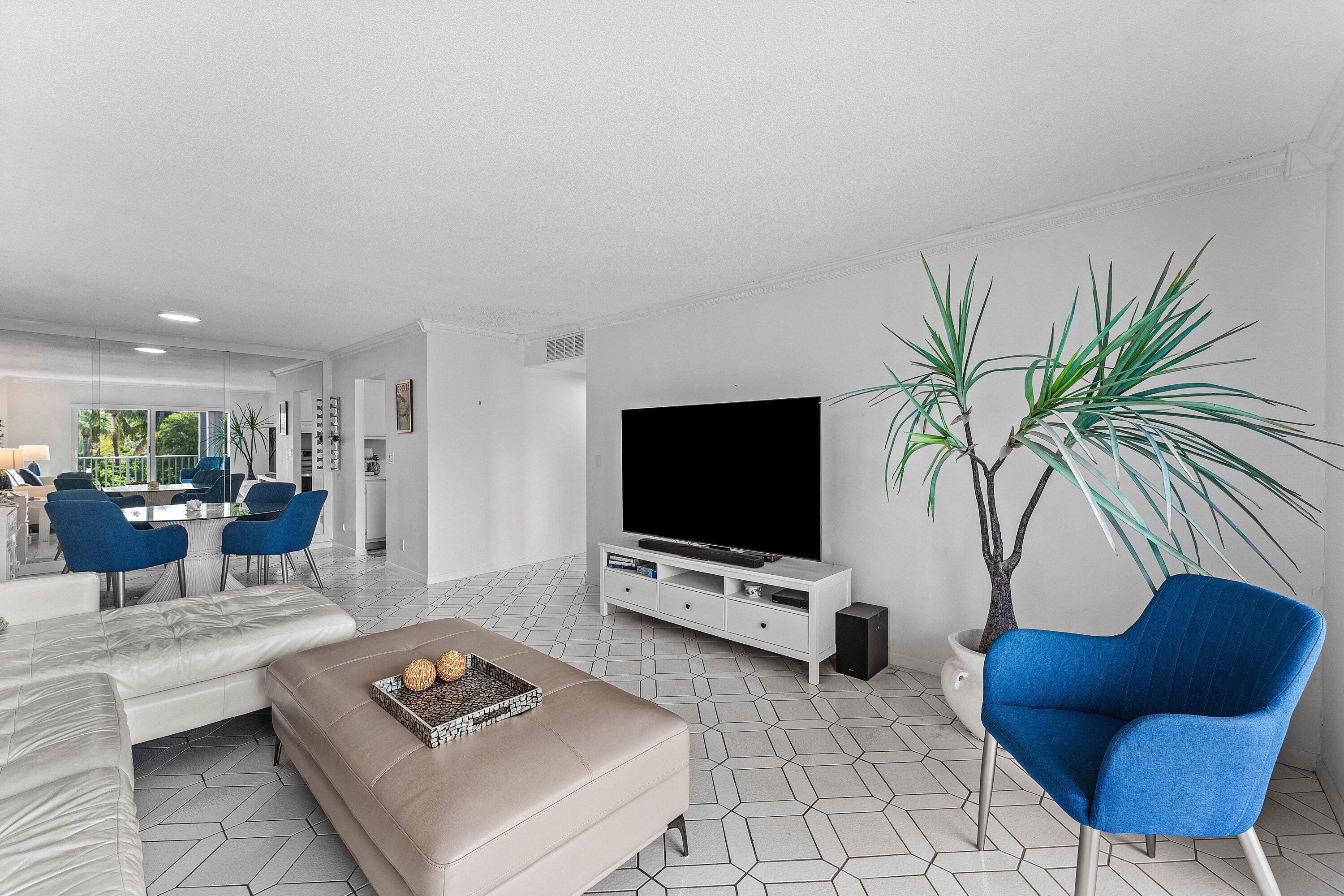 1111 S Ocean Boulevard 315