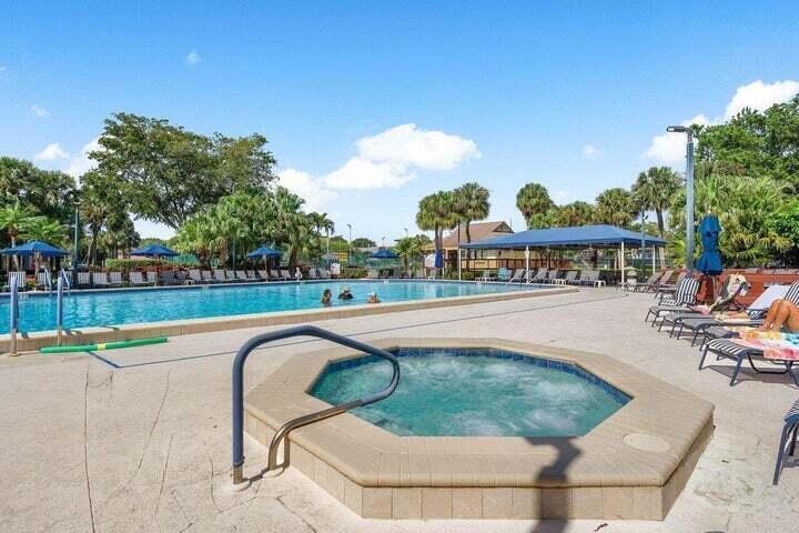 10110 CEDAR POINT Boulevard 203