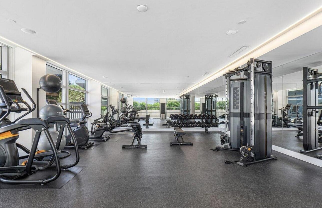 3100 N Ocean Drive P-701