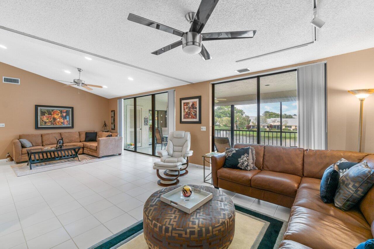 68 EASTGATE Drive D