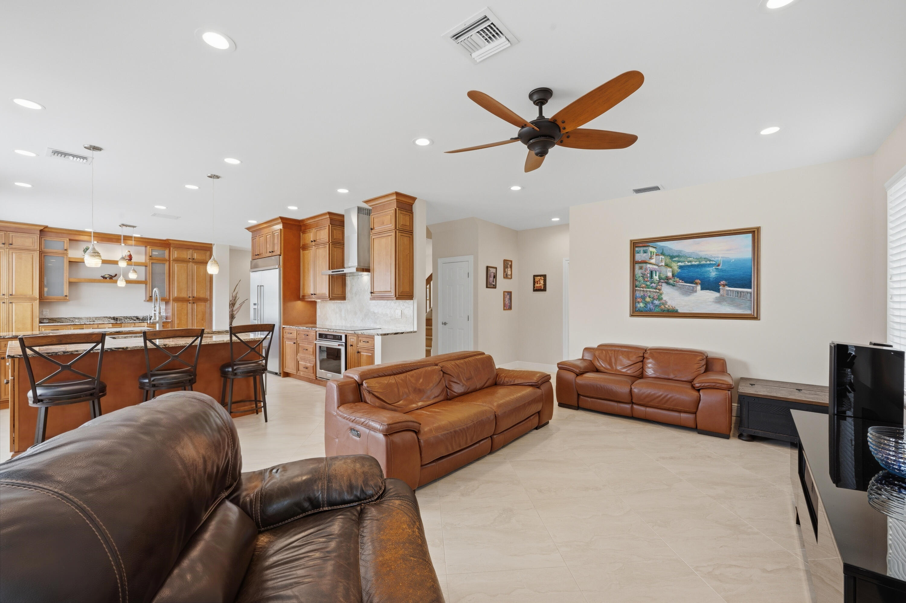 10592 PLAINVIEW Circle