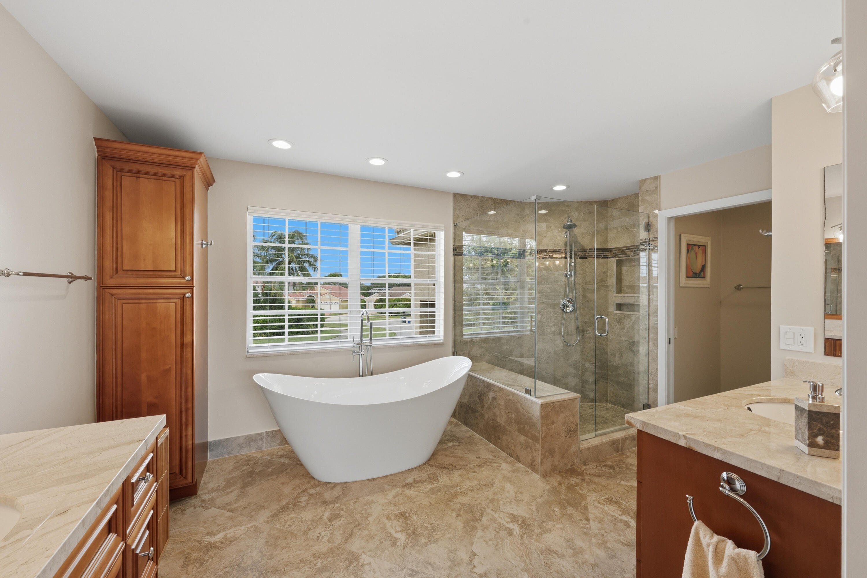 10592 PLAINVIEW Circle