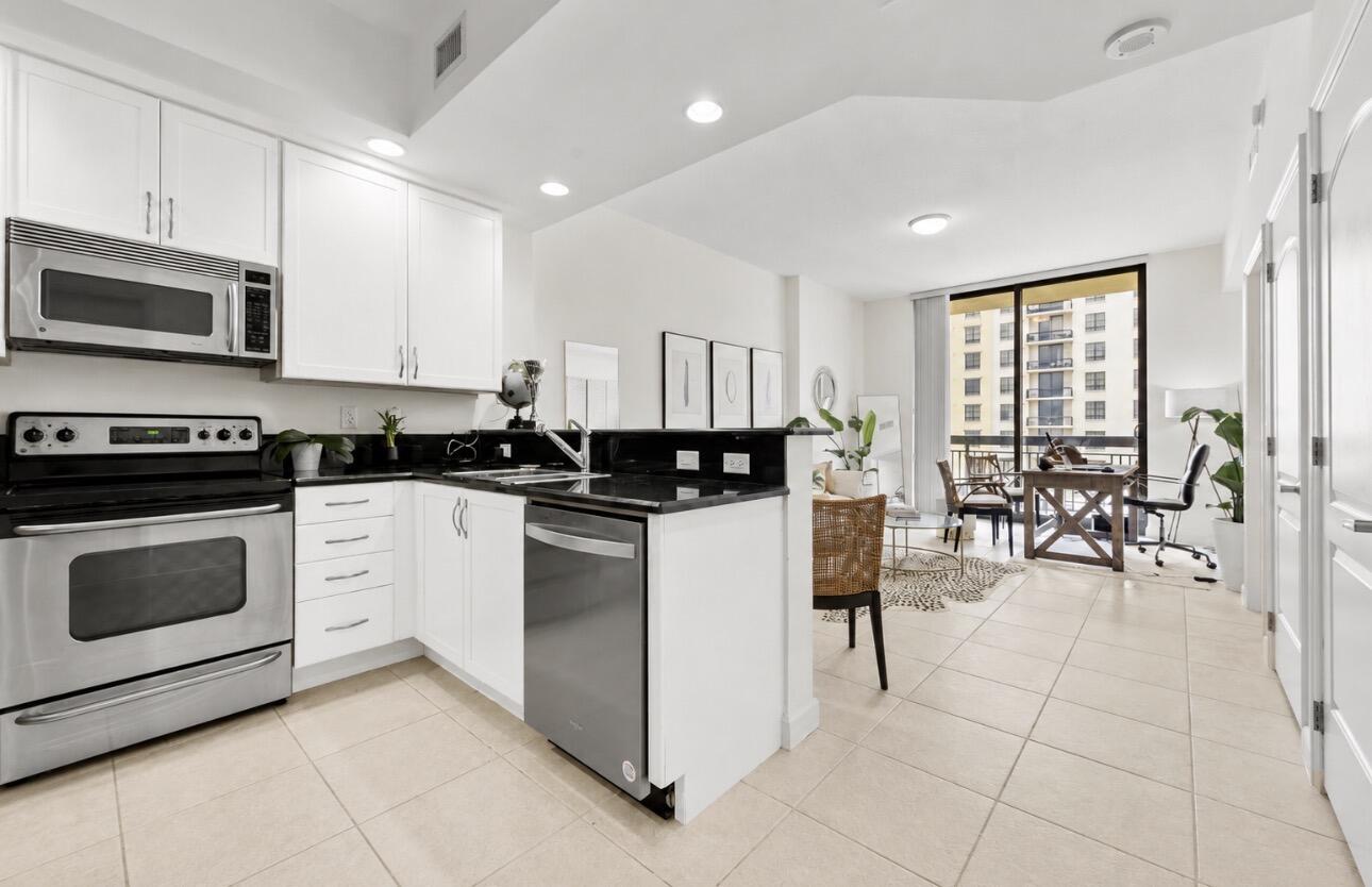 801 S OLIVE Avenue 1123