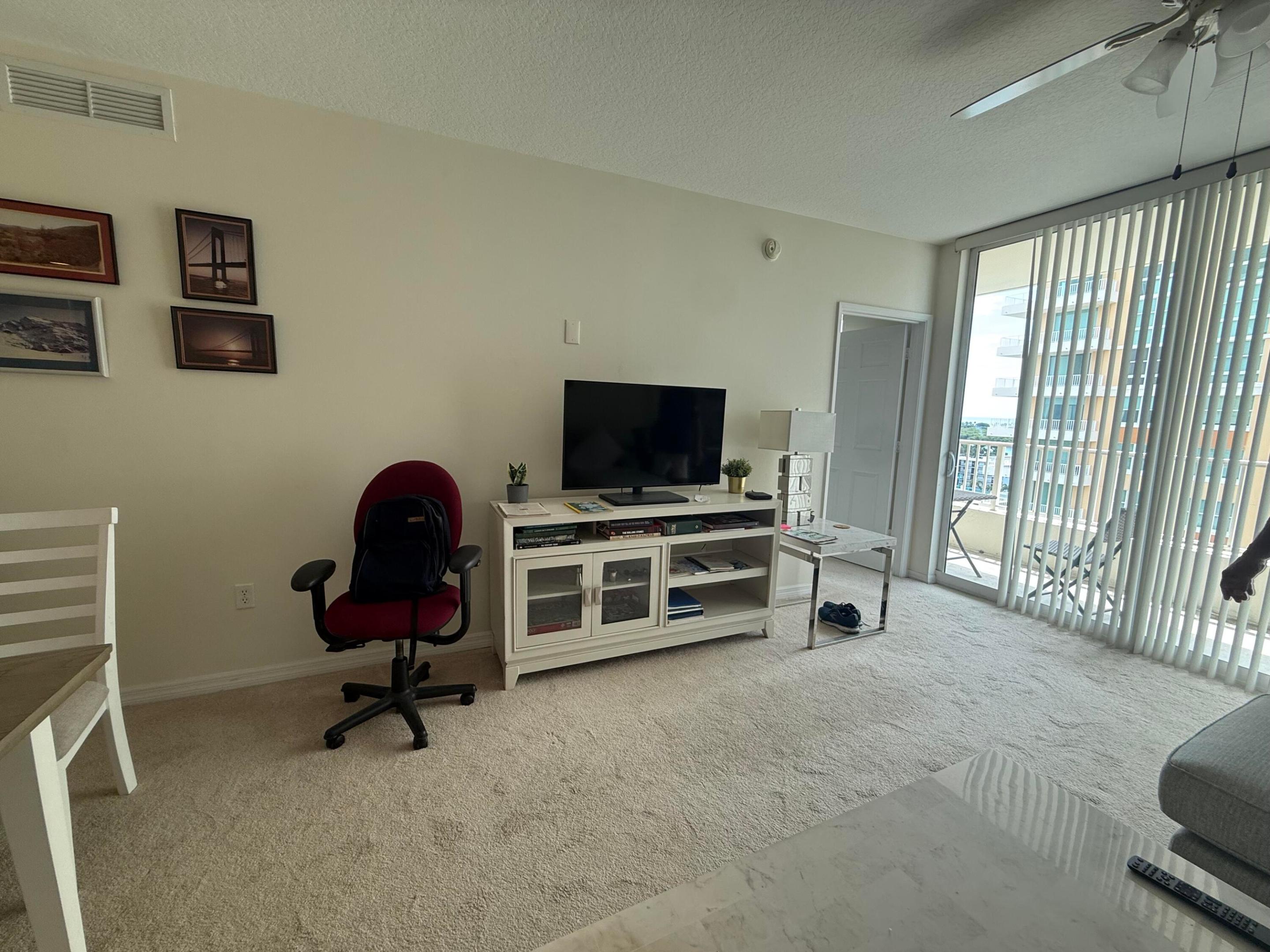 700 E BOYNTON BEACH Boulevard Unit: 1103