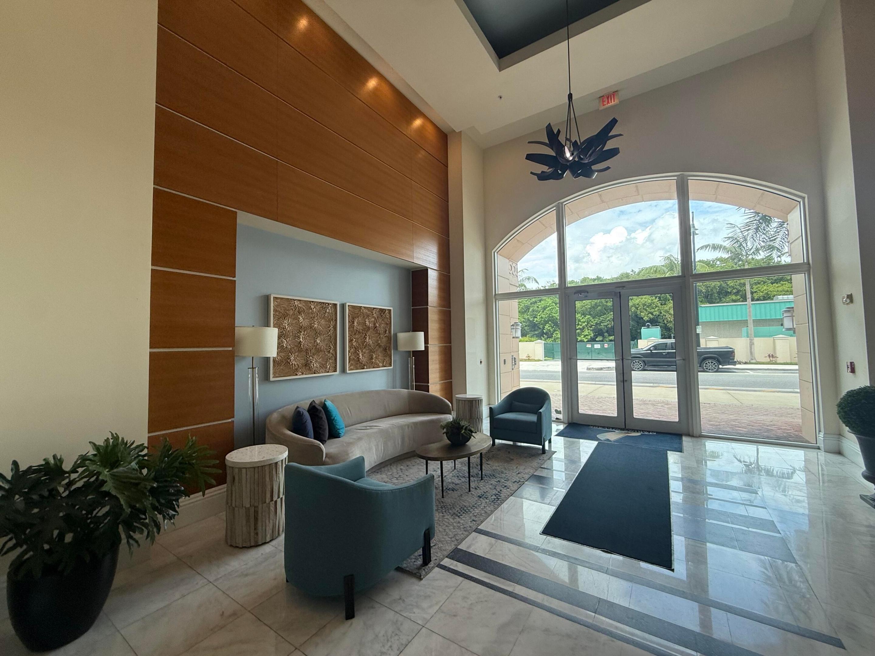 700 E BOYNTON BEACH Boulevard Unit: 1103