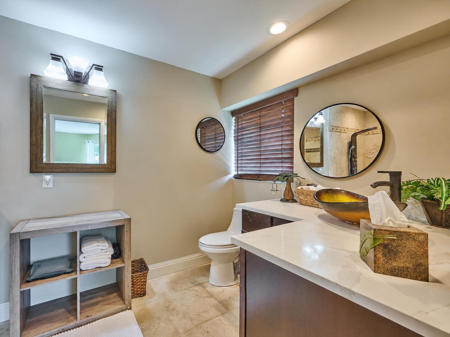 2810 NE 48th Court