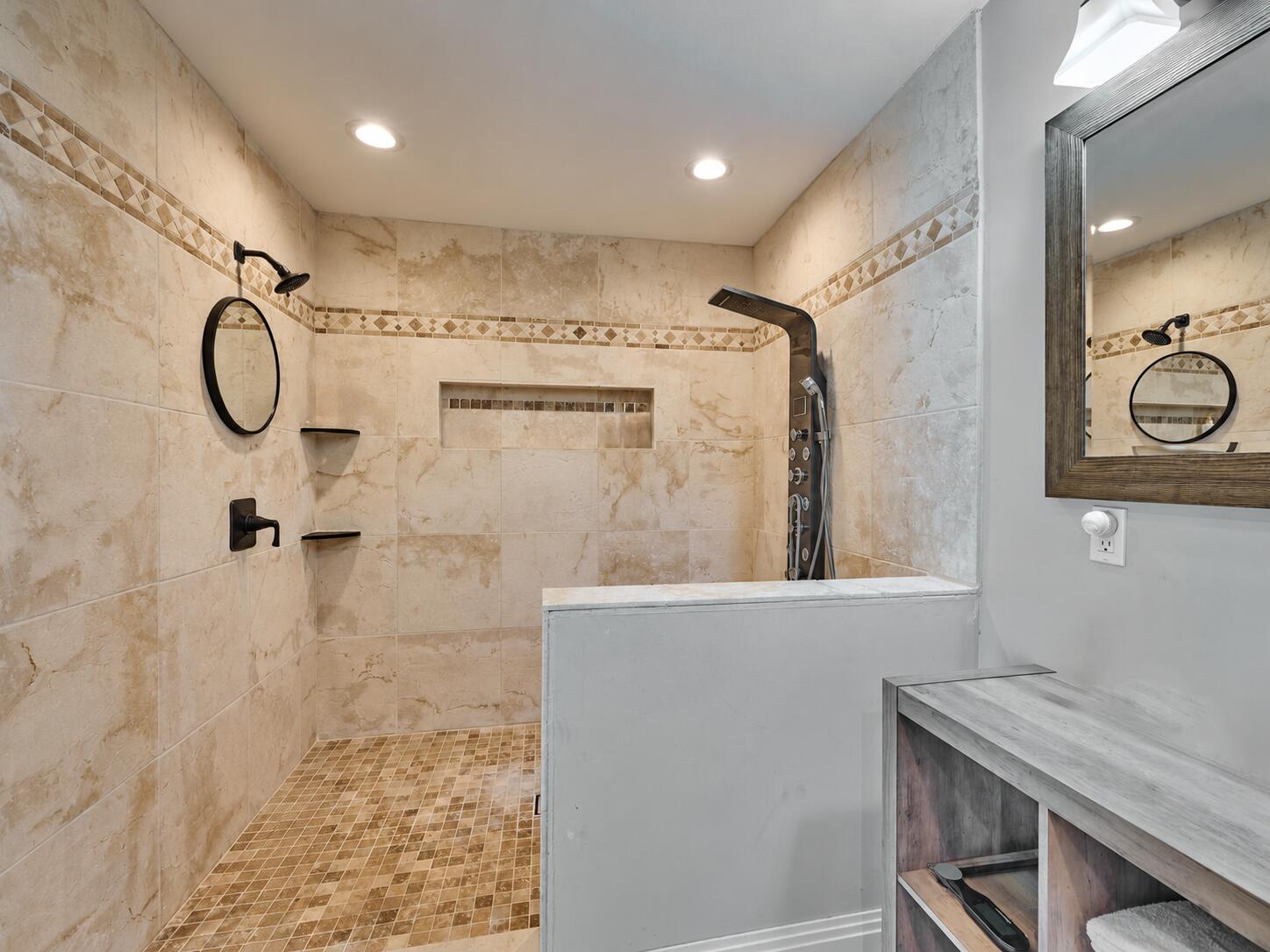 2810 NE 48th Court