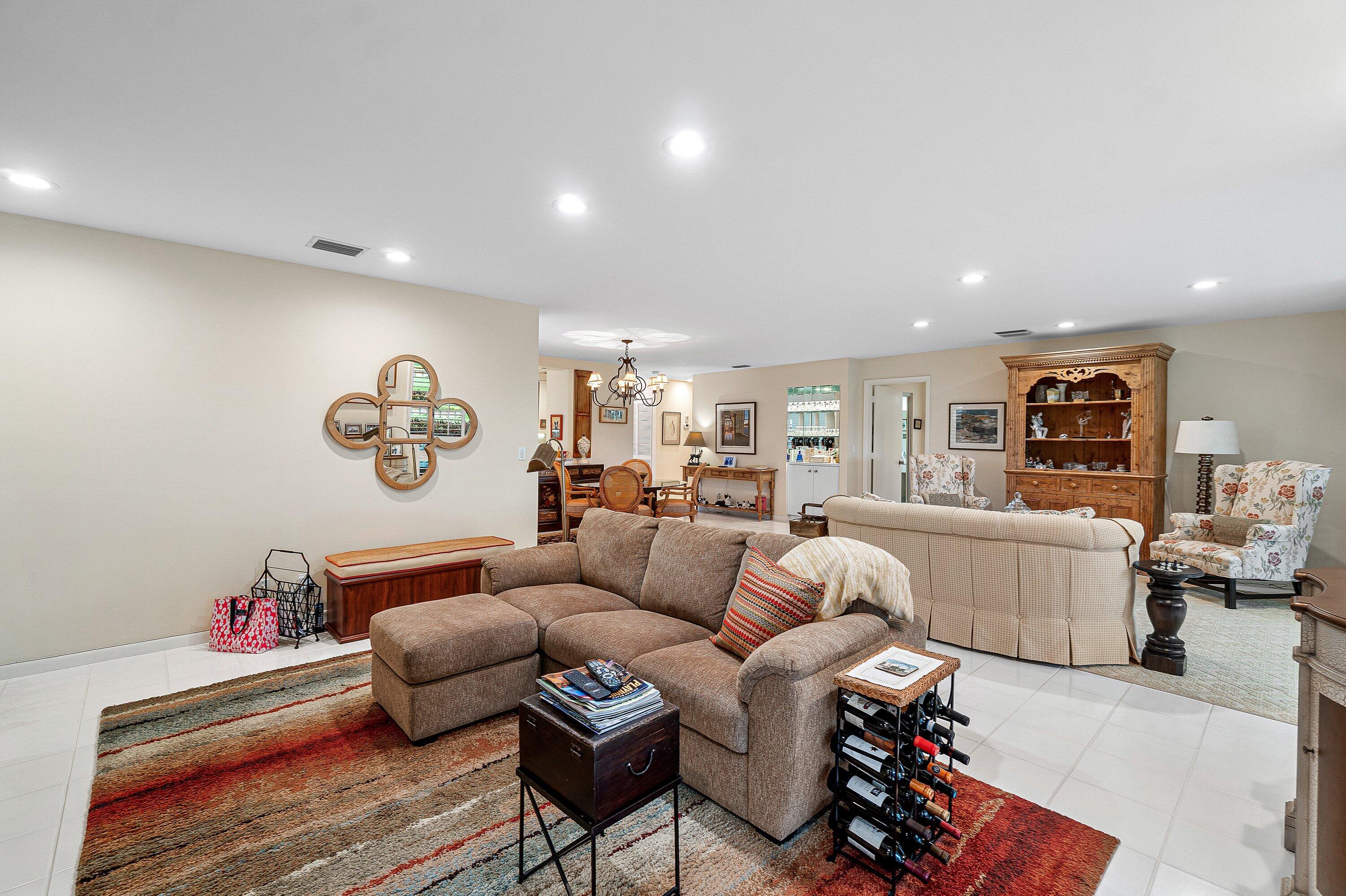 7 Eastgate Drive C
