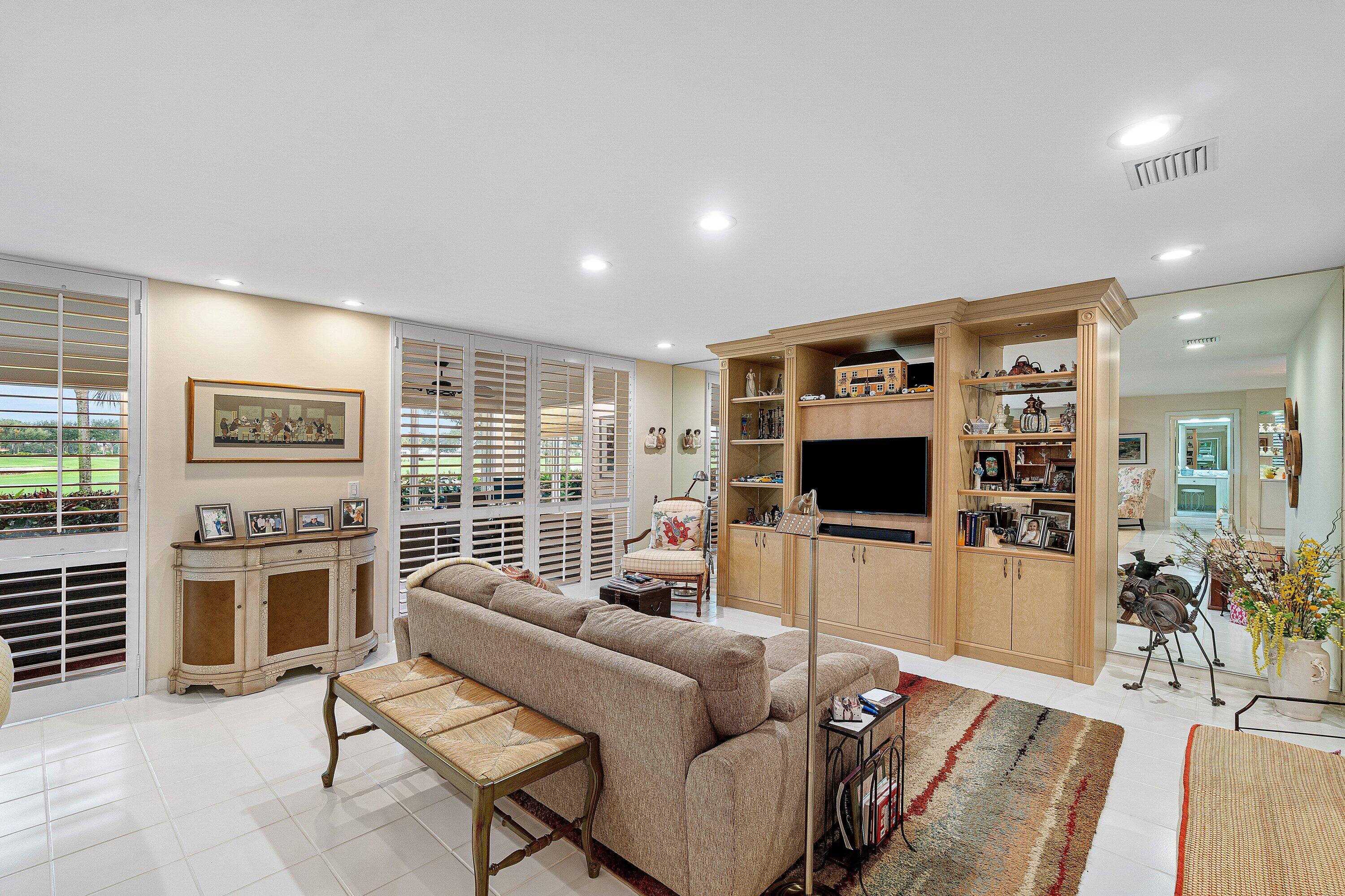 7 Eastgate Drive C