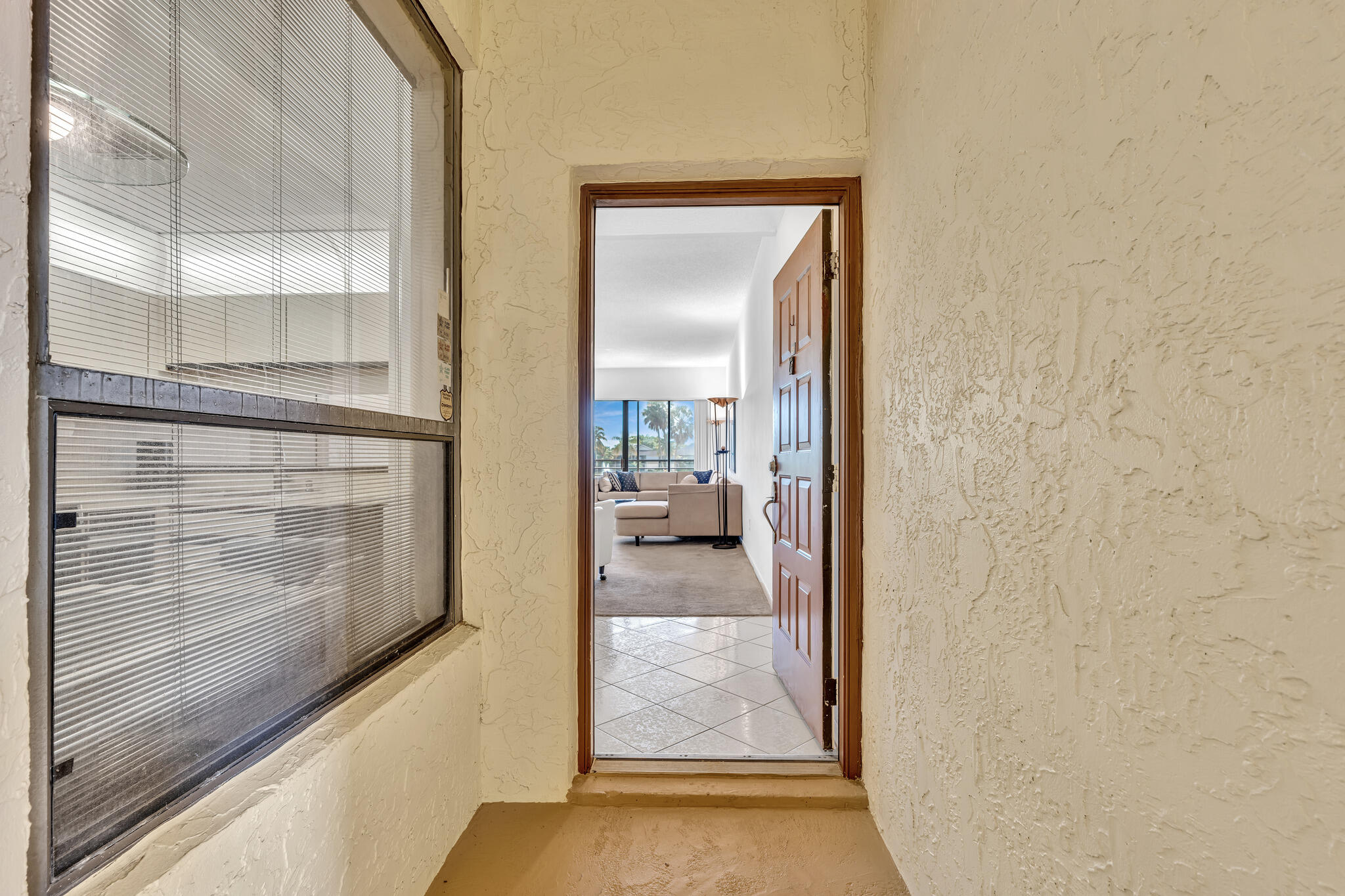 7508 LA PAZ Boulevard 204