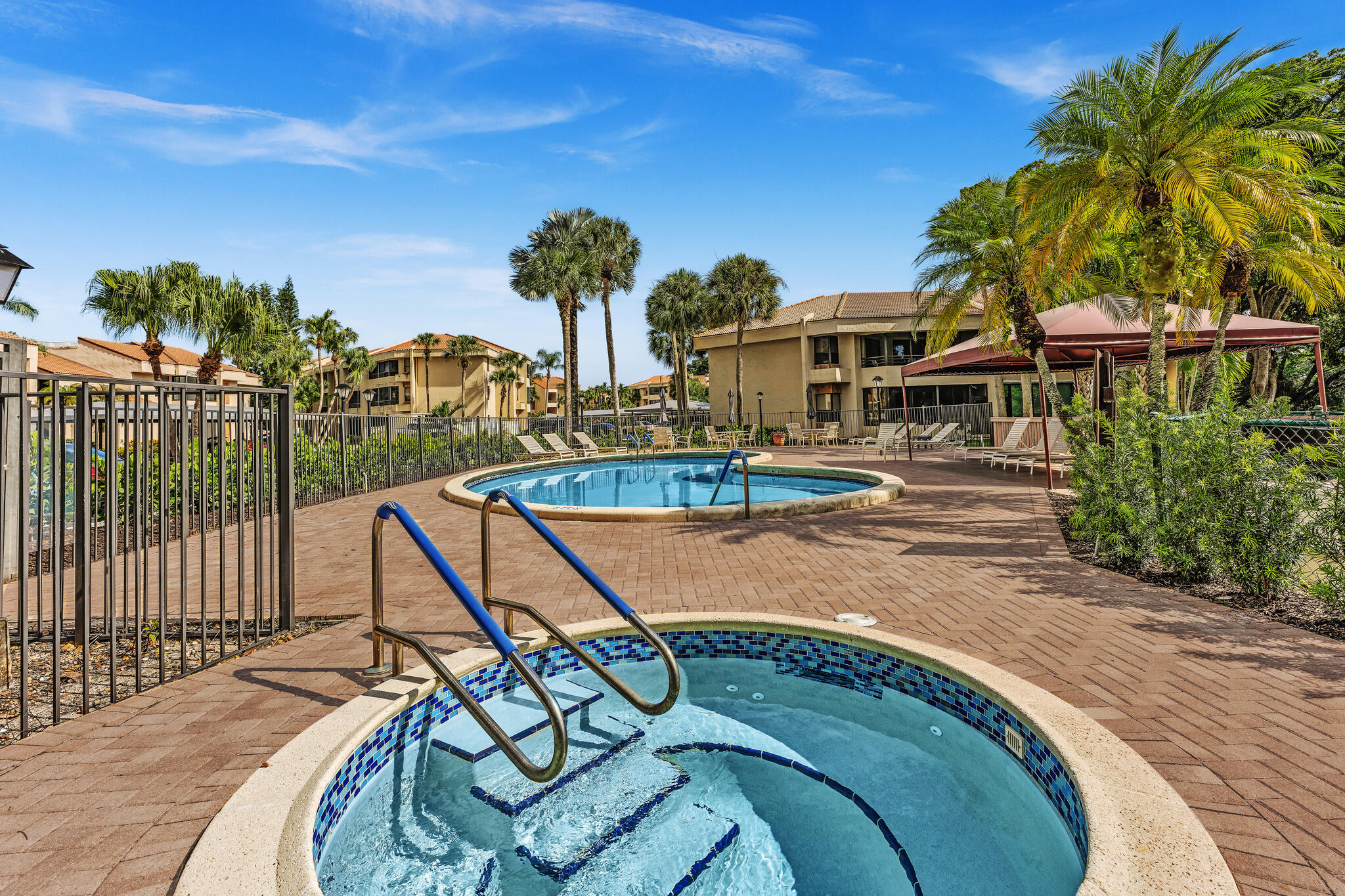 7508 LA PAZ Boulevard 204