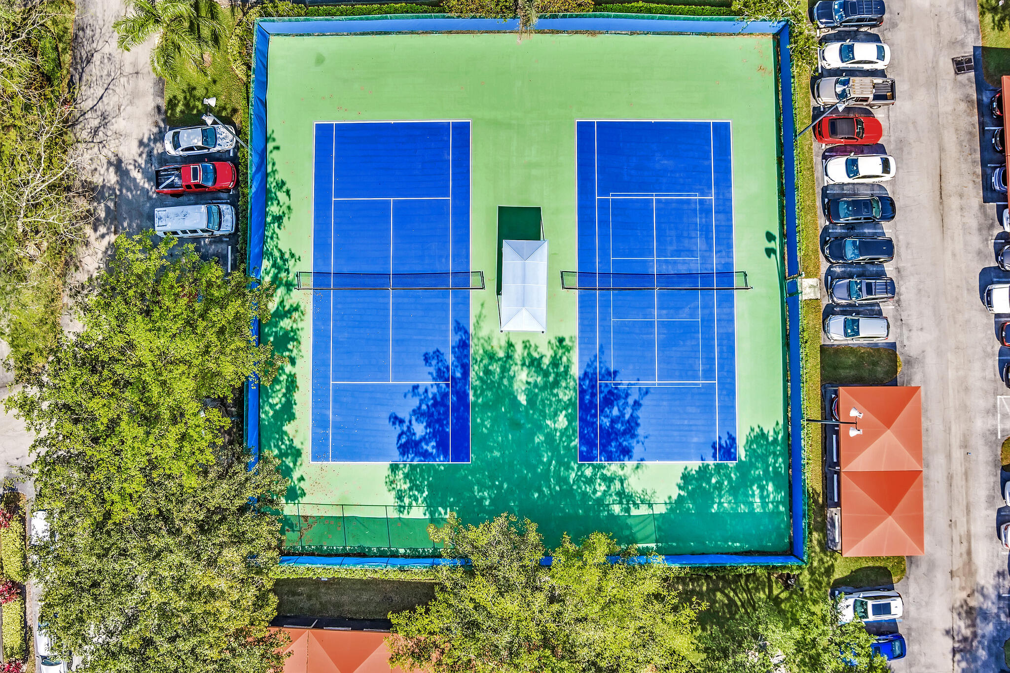 7508 LA PAZ Boulevard 204