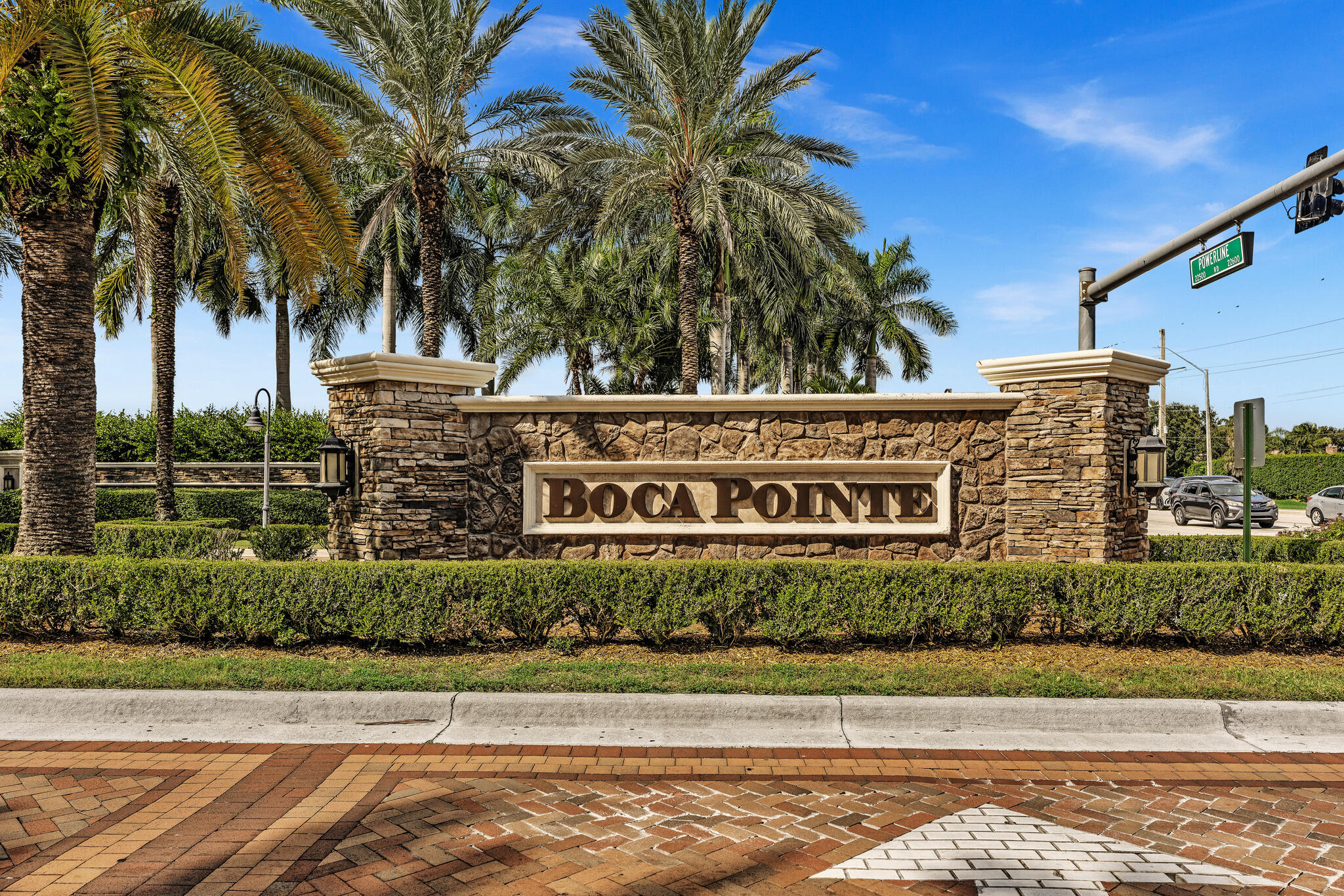 7508 LA PAZ Boulevard 204