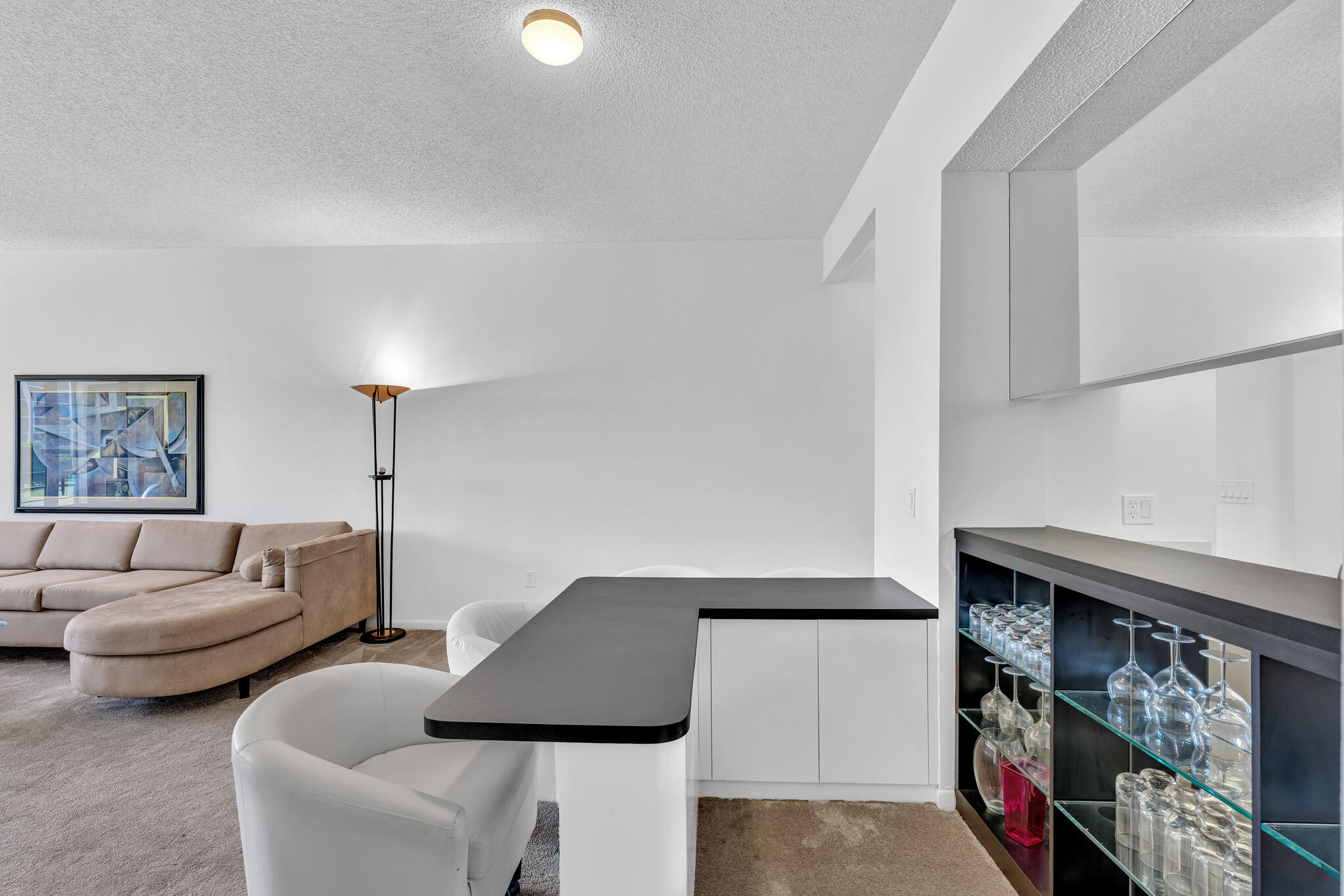 7508 LA PAZ Boulevard 204
