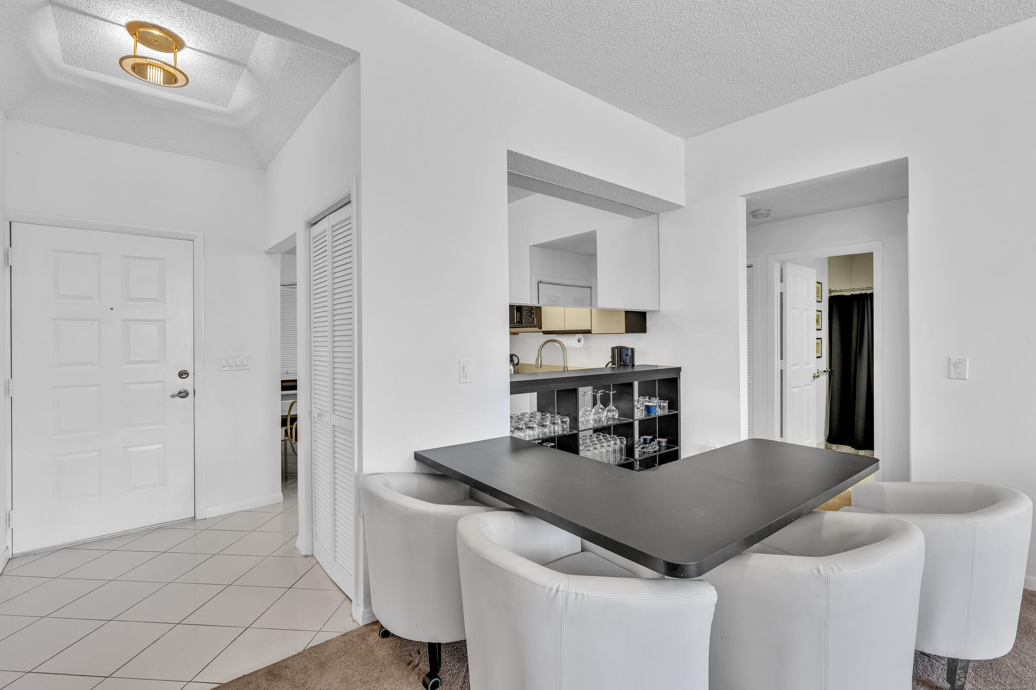7508 LA PAZ Boulevard 204