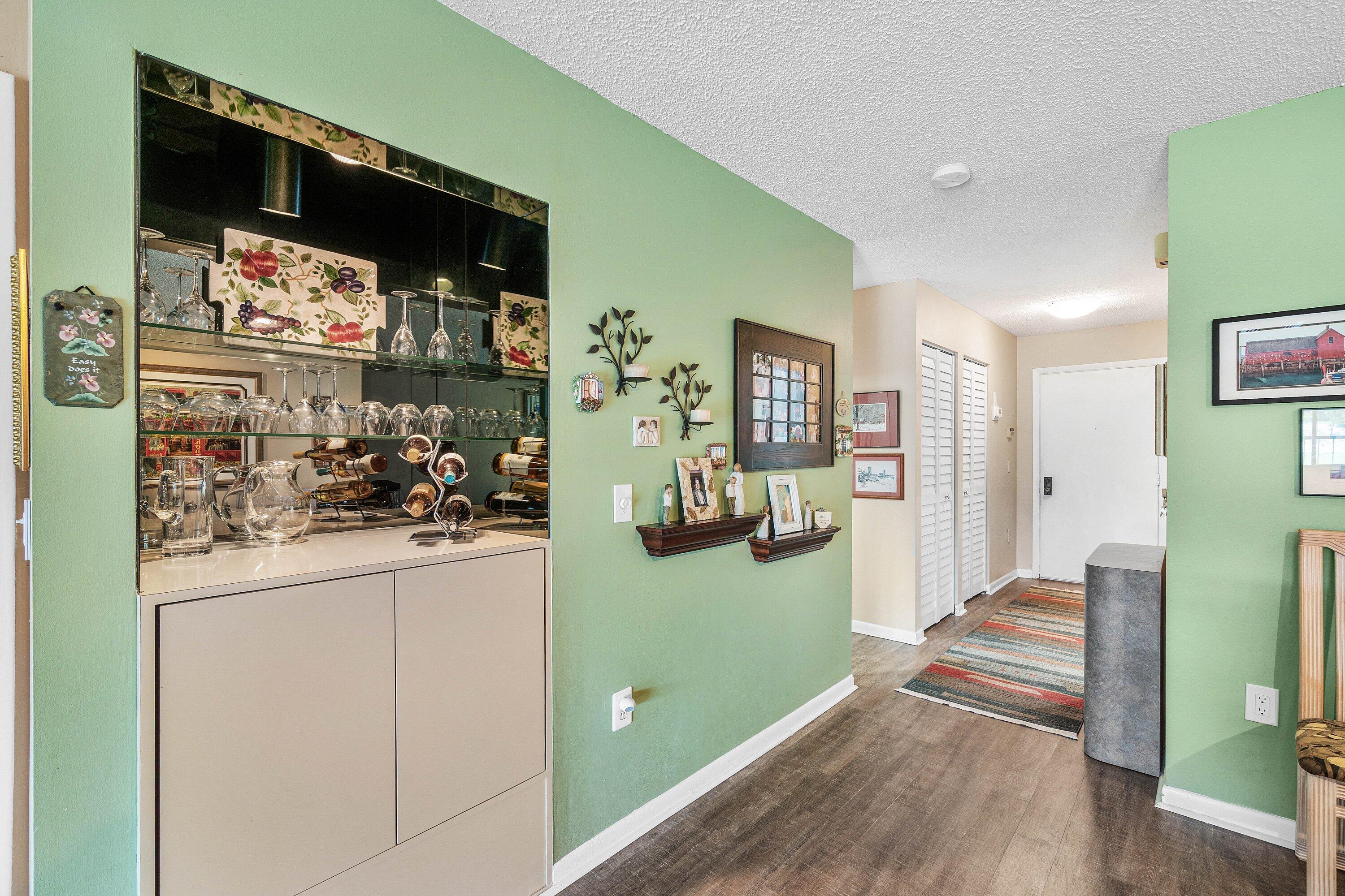13 SOUTHPORT Lane F