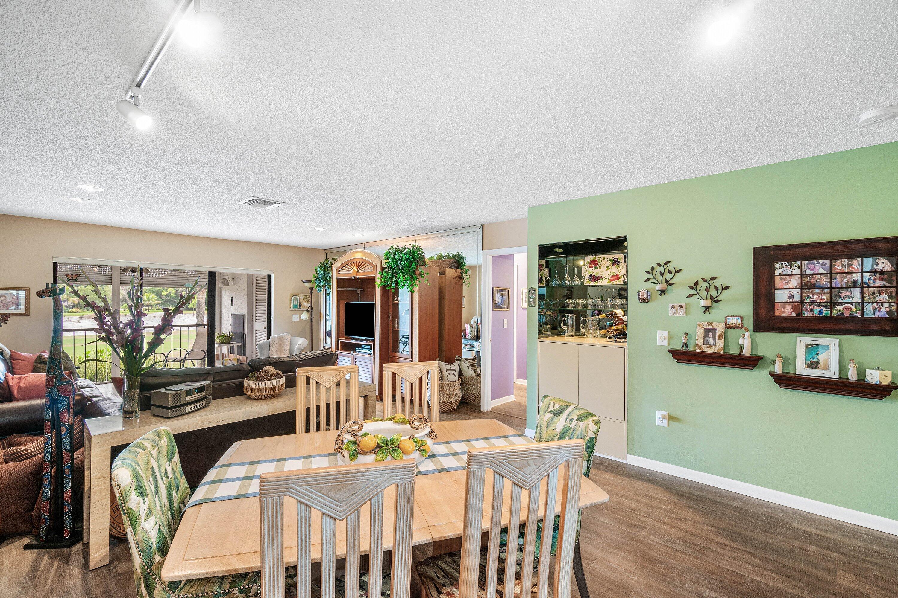 13 SOUTHPORT Lane F