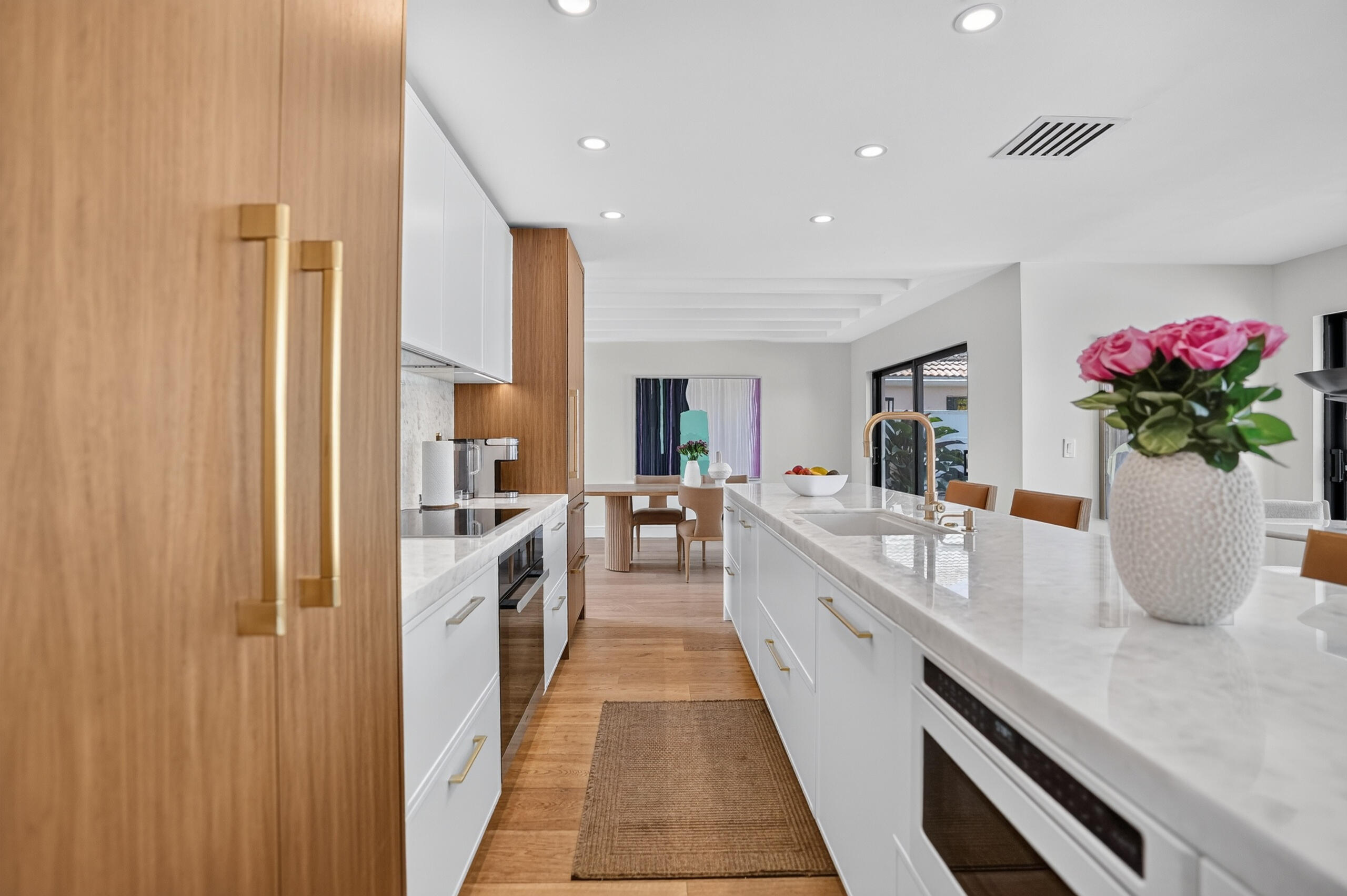 3995 Laurelwood Lane