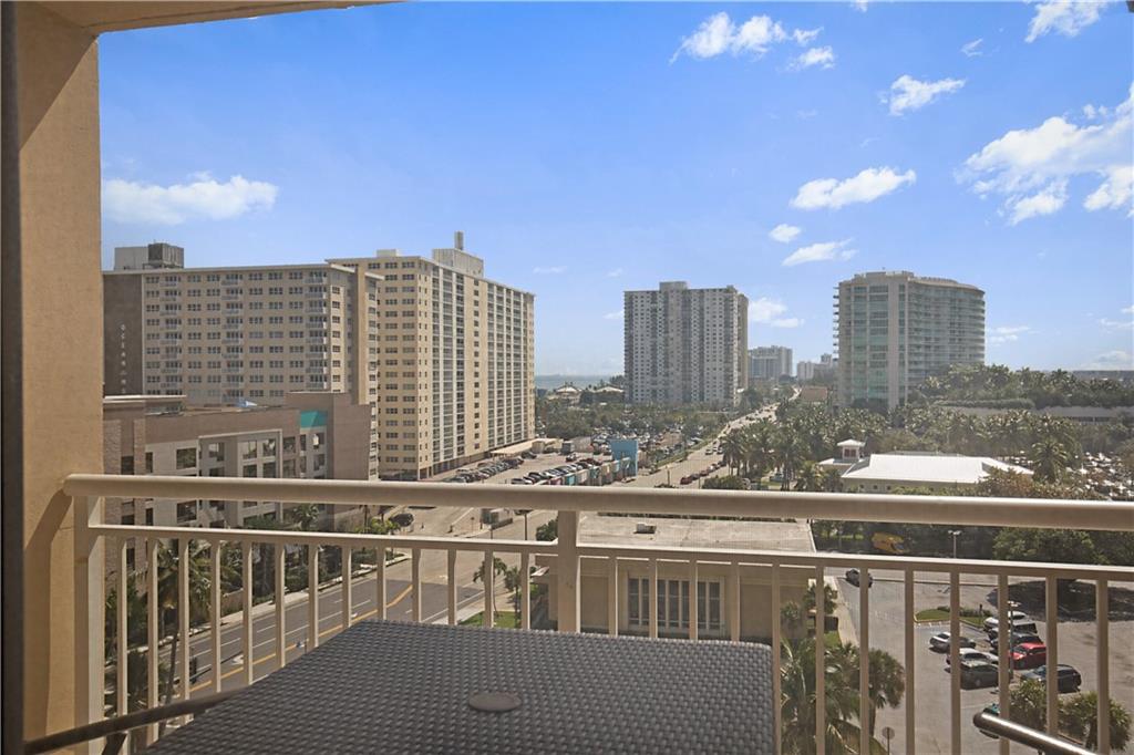 201 N Ocean Blvd Unit: 1002