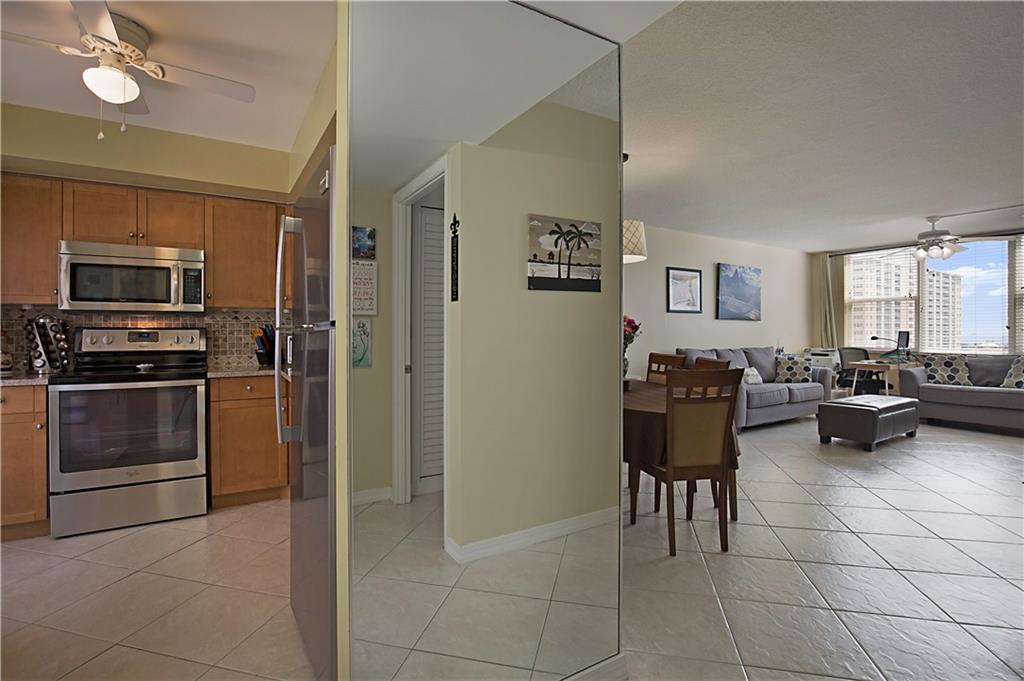 201 N Ocean Blvd Unit: 1002