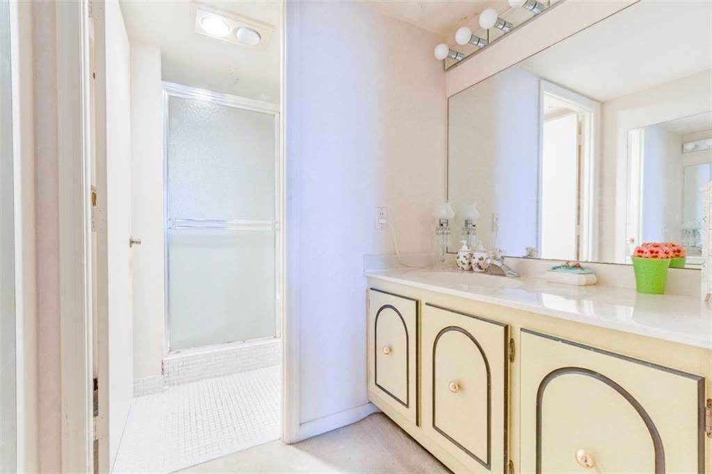 777 Bayshore Dr Unit: 705