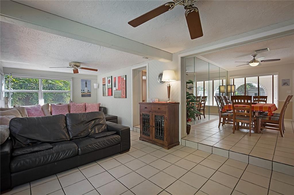 2121 NE 34TH CT